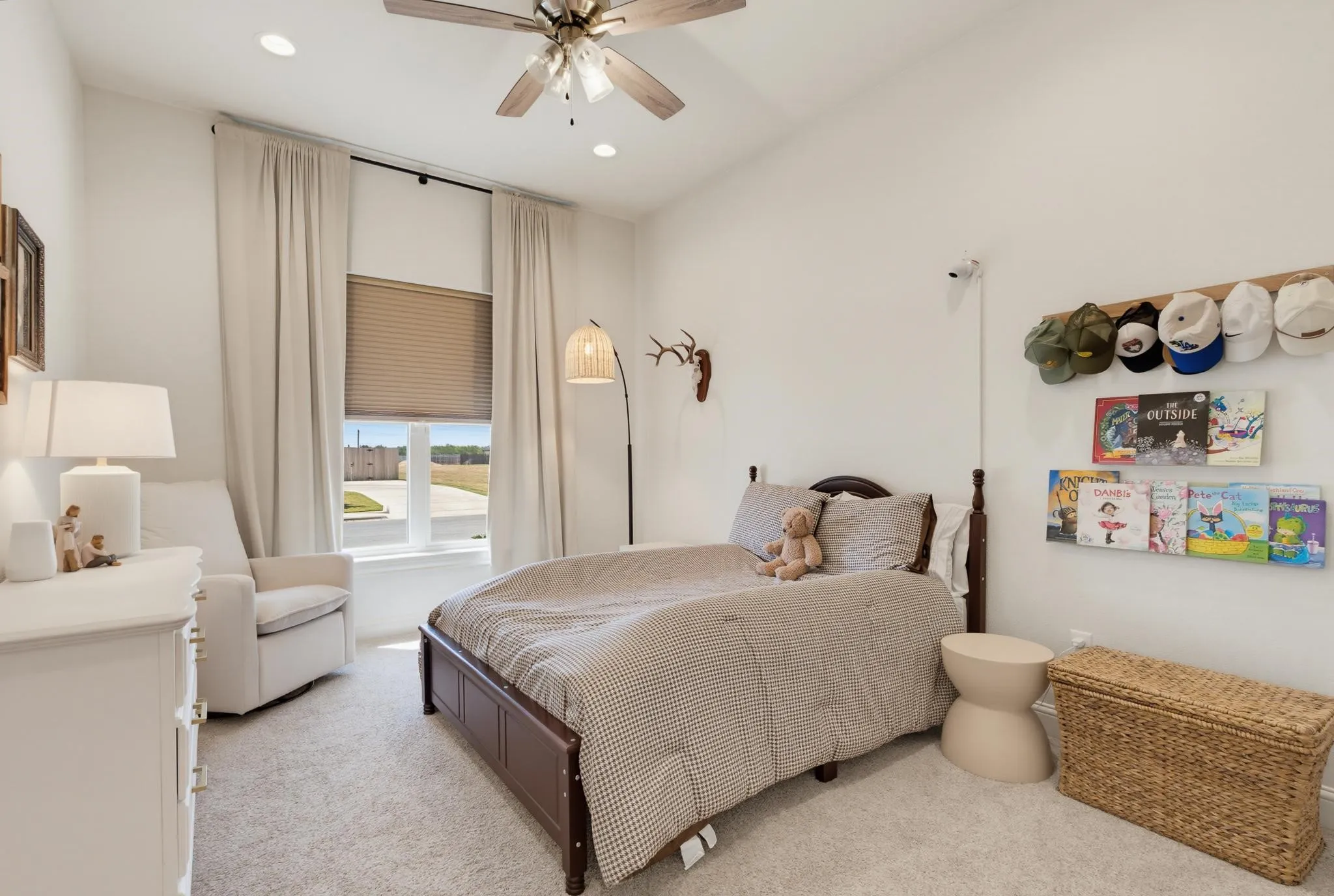 Single Family Residence For Sale in Taylor County , 6717 Potter-Bacon Trail, Abilene, Texas 79606, 4 Bedroom, 3 Bathroom, 2 Garage spaces, 2,588 Sqft, built in 2022, mls#21367010, Real Estate Agent in Abilene, Homes For Sale in Taylor county, Homes For Sale in Abilene, Realtor in Abilene Texas, Real Estate Brokerage Independent Realty Texas, Luminita Cordes Realtor
