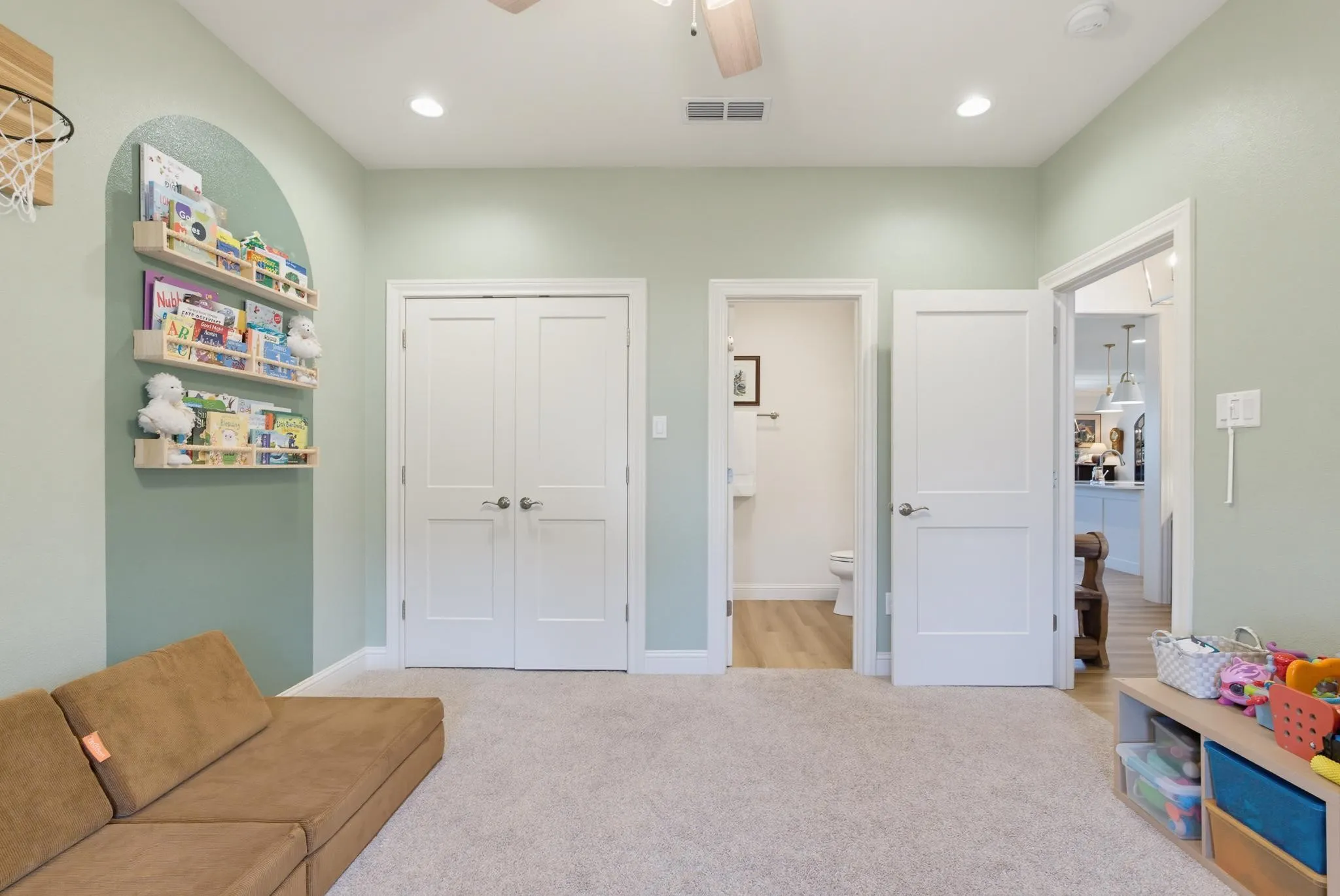 Single Family Residence For Sale in Taylor County , 6717 Potter-Bacon Trail, Abilene, Texas 79606, 4 Bedroom, 3 Bathroom, 2 Garage spaces, 2,588 Sqft, built in 2022, mls#21367010, Real Estate Agent in Abilene, Homes For Sale in Taylor county, Homes For Sale in Abilene, Realtor in Abilene Texas, Real Estate Brokerage Independent Realty Texas, Luminita Cordes Realtor