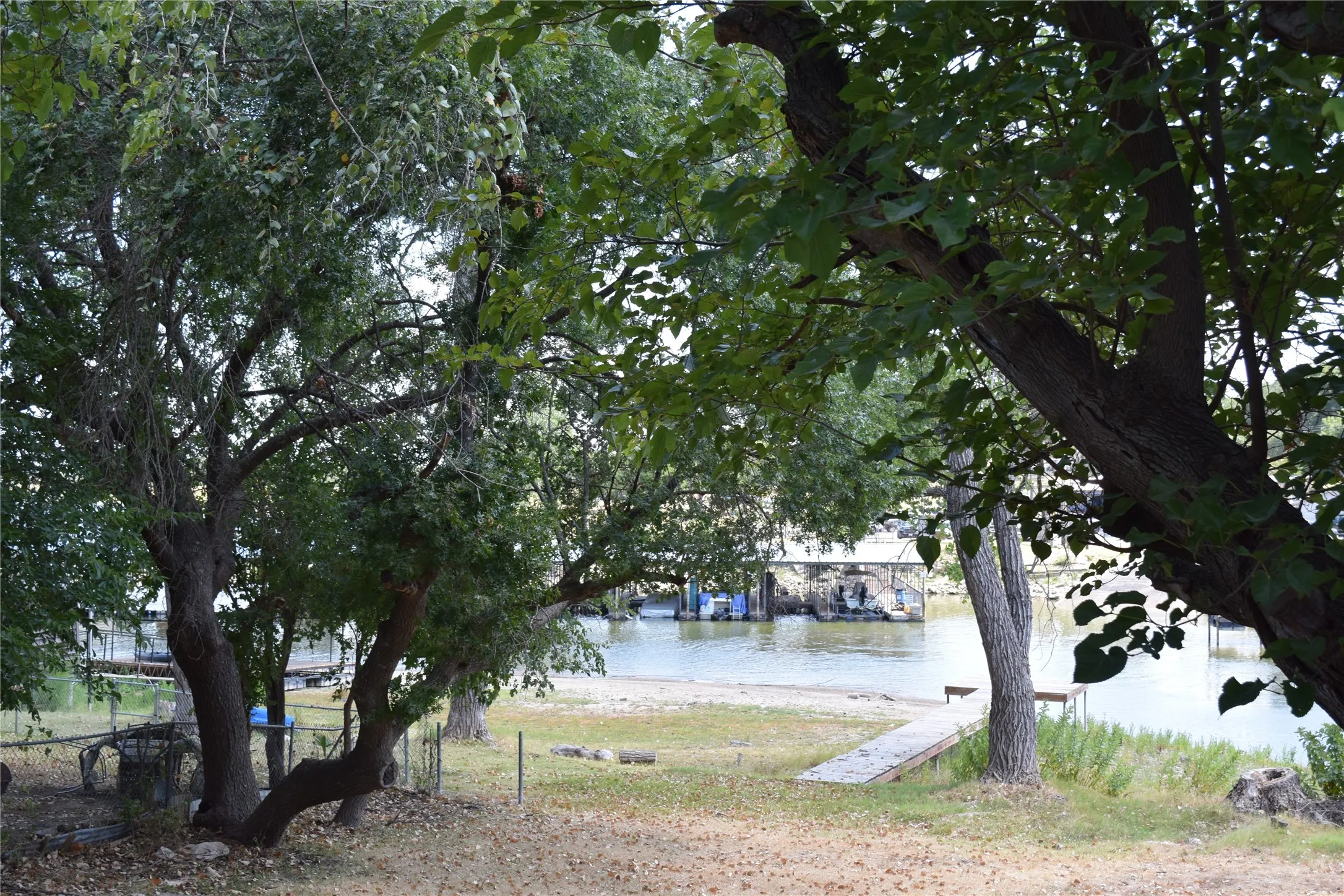 Single Family Residence For Sale in Parker County , 120 Marina View Court, Weatherford, Texas 76087, 3 Bedroom, 2 Bathroom, Garage spaces, 1,178 Sqft, built in 0, mls#21367055, Real Estate Agent in Weatherford, Homes For Sale in Parker county, Homes For Sale in Weatherford, Realtor in Weatherford Texas, Real Estate Brokerage Independent Realty Texas, Luminita Cordes Realtor