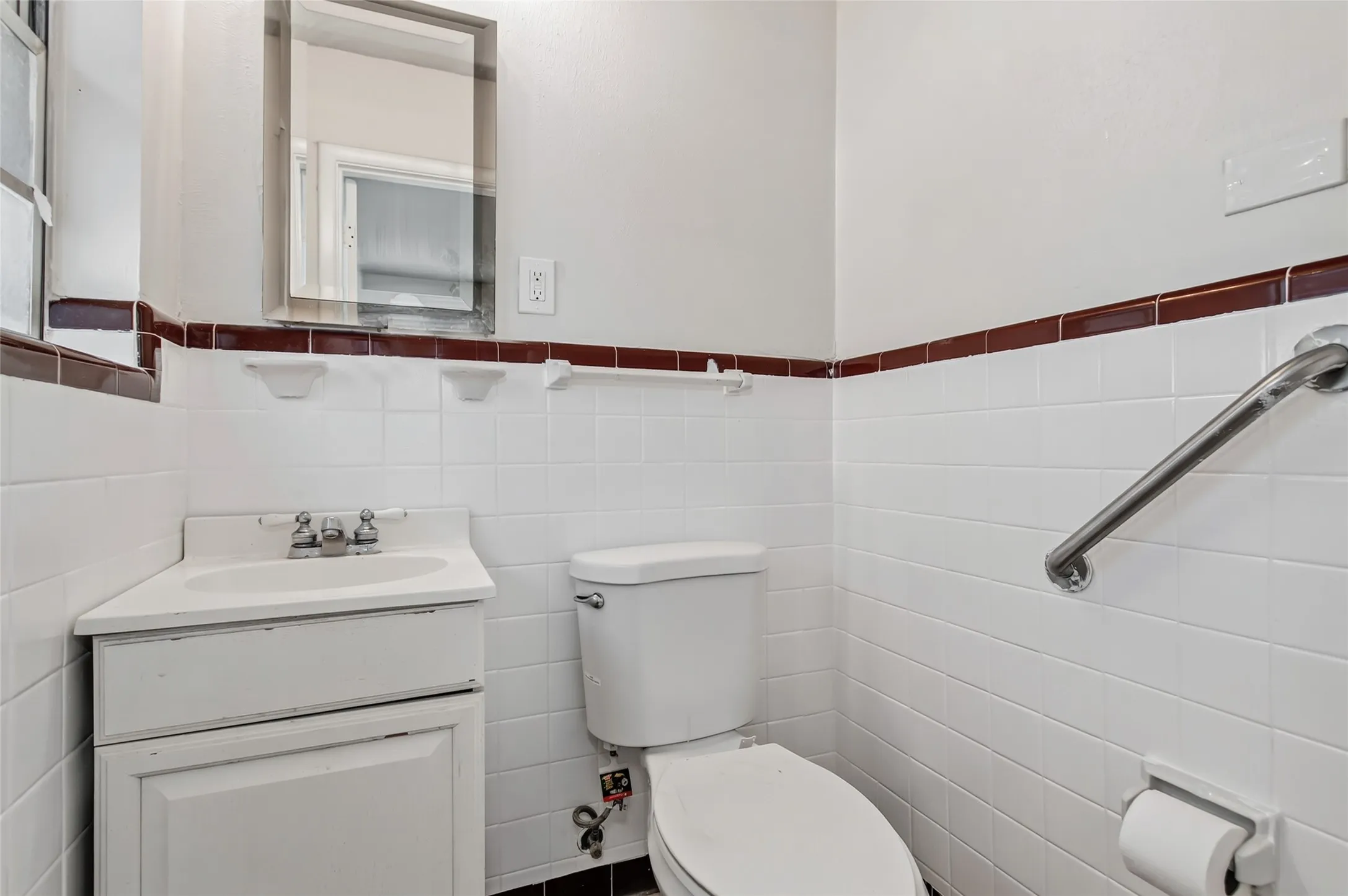 Single Family Residence For Sale in Dallas County , 1203 Sunnybrook Drive, Irving, Texas 75061, 3 Bedroom, 2 Bathroom, Garage spaces, 1,601 Sqft, built in 1956, mls#21367058, Real Estate Agent in Irving, Homes For Sale in Dallas county, Homes For Sale in Irving, Realtor in Irving Texas, Real Estate Brokerage Independent Realty Texas, Luminita Cordes Realtor