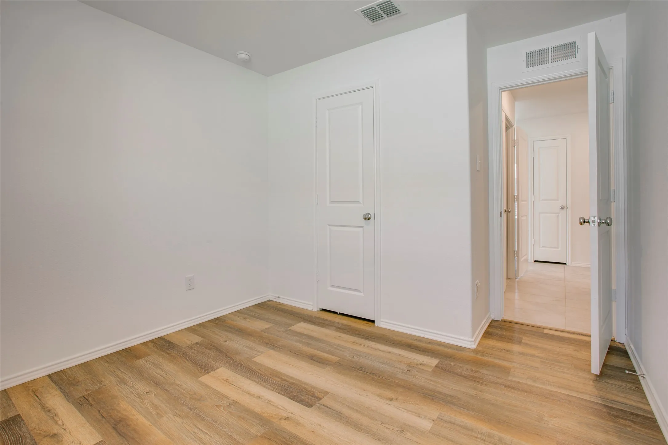 Single Family Residence For Rent in Collin County , 7912 Churchill Street, Mc Kinney, Texas 75071, 3 Bedroom, 2 Bathroom, 2 Garage spaces, 1,260 Sqft, built in 2023, mls#21367005, Real Estate Agent in Mc Kinney, Homes For Rent in Collin county, Homes For Rent in Mc Kinney, Realtor in Mc Kinney Texas, Real Estate Brokerage Independent Realty Texas, Luminita Cordes Realtor