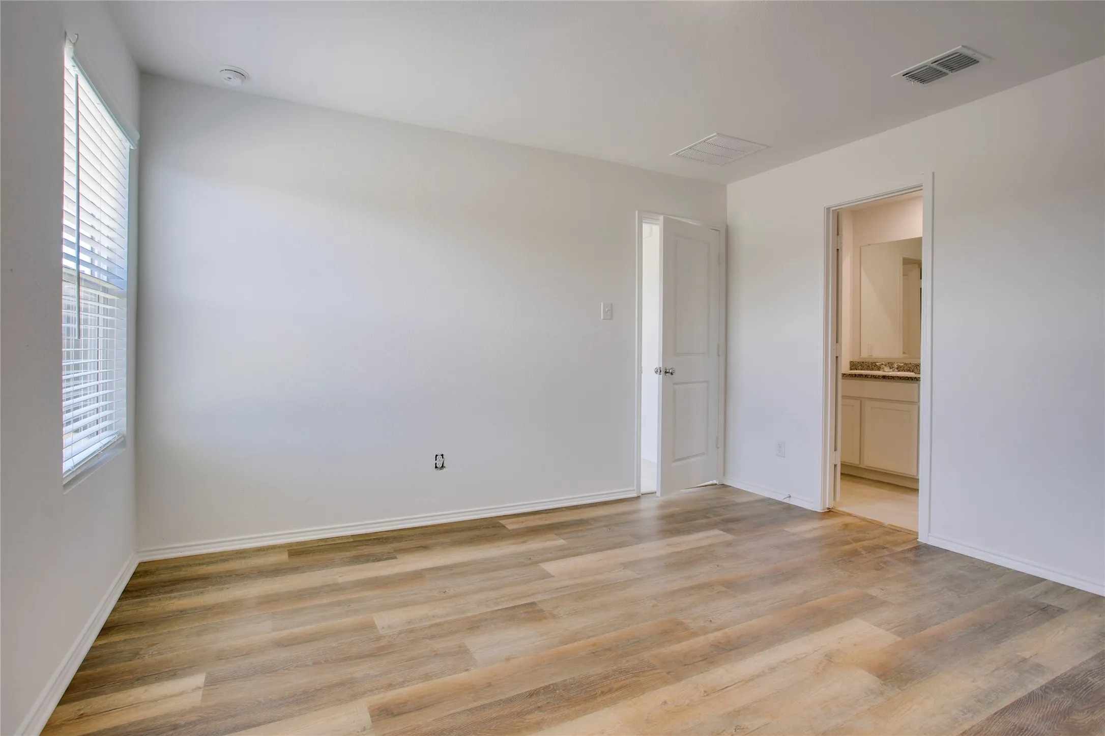 Single Family Residence For Rent in Collin County , 7912 Churchill Street, Mc Kinney, Texas 75071, 3 Bedroom, 2 Bathroom, 2 Garage spaces, 1,260 Sqft, built in 2023, mls#21367005, Real Estate Agent in Mc Kinney, Homes For Rent in Collin county, Homes For Rent in Mc Kinney, Realtor in Mc Kinney Texas, Real Estate Brokerage Independent Realty Texas, Luminita Cordes Realtor