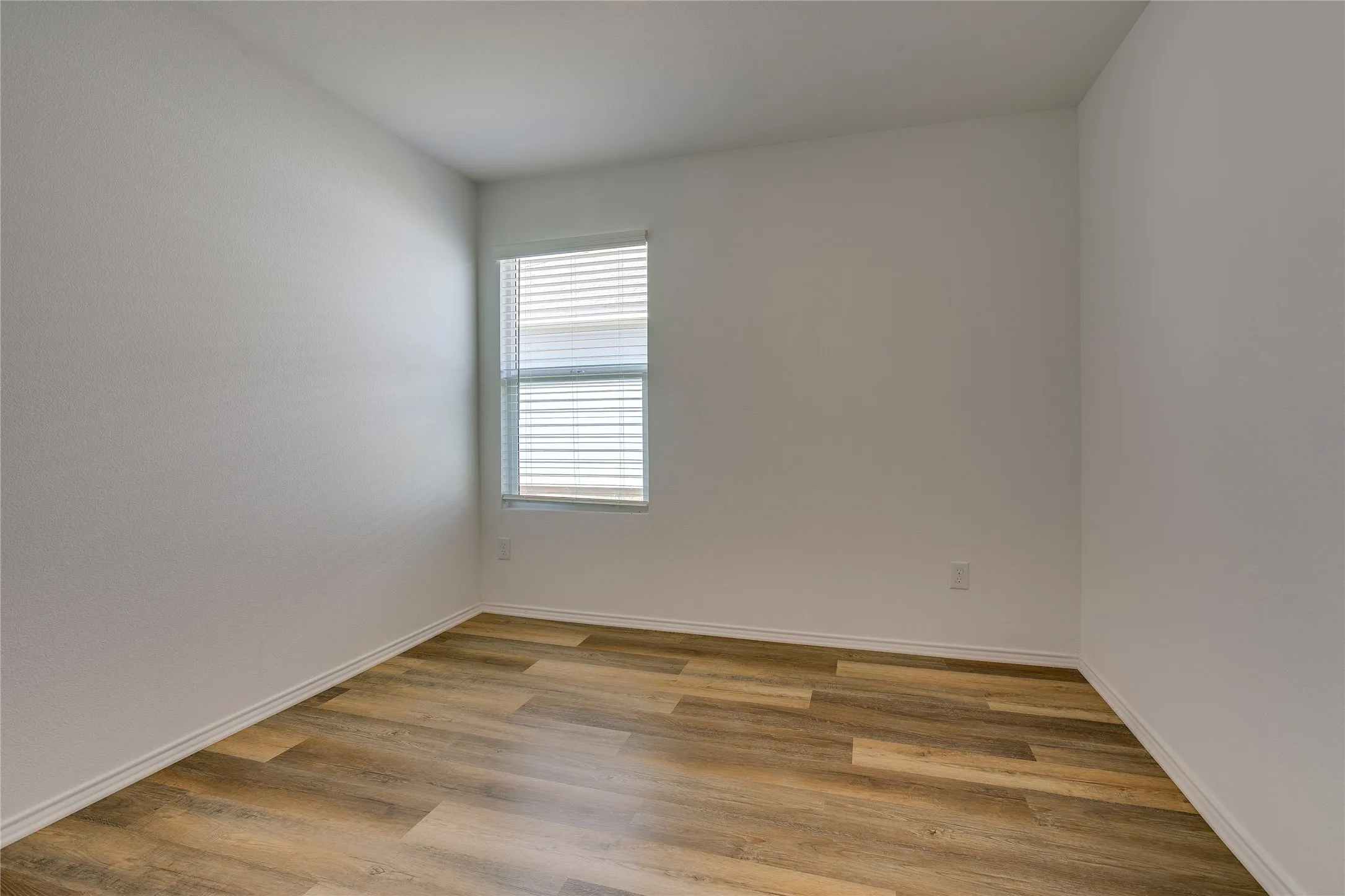 Single Family Residence For Rent in Collin County , 7912 Churchill Street, Mc Kinney, Texas 75071, 3 Bedroom, 2 Bathroom, 2 Garage spaces, 1,260 Sqft, built in 2023, mls#21367005, Real Estate Agent in Mc Kinney, Homes For Rent in Collin county, Homes For Rent in Mc Kinney, Realtor in Mc Kinney Texas, Real Estate Brokerage Independent Realty Texas, Luminita Cordes Realtor