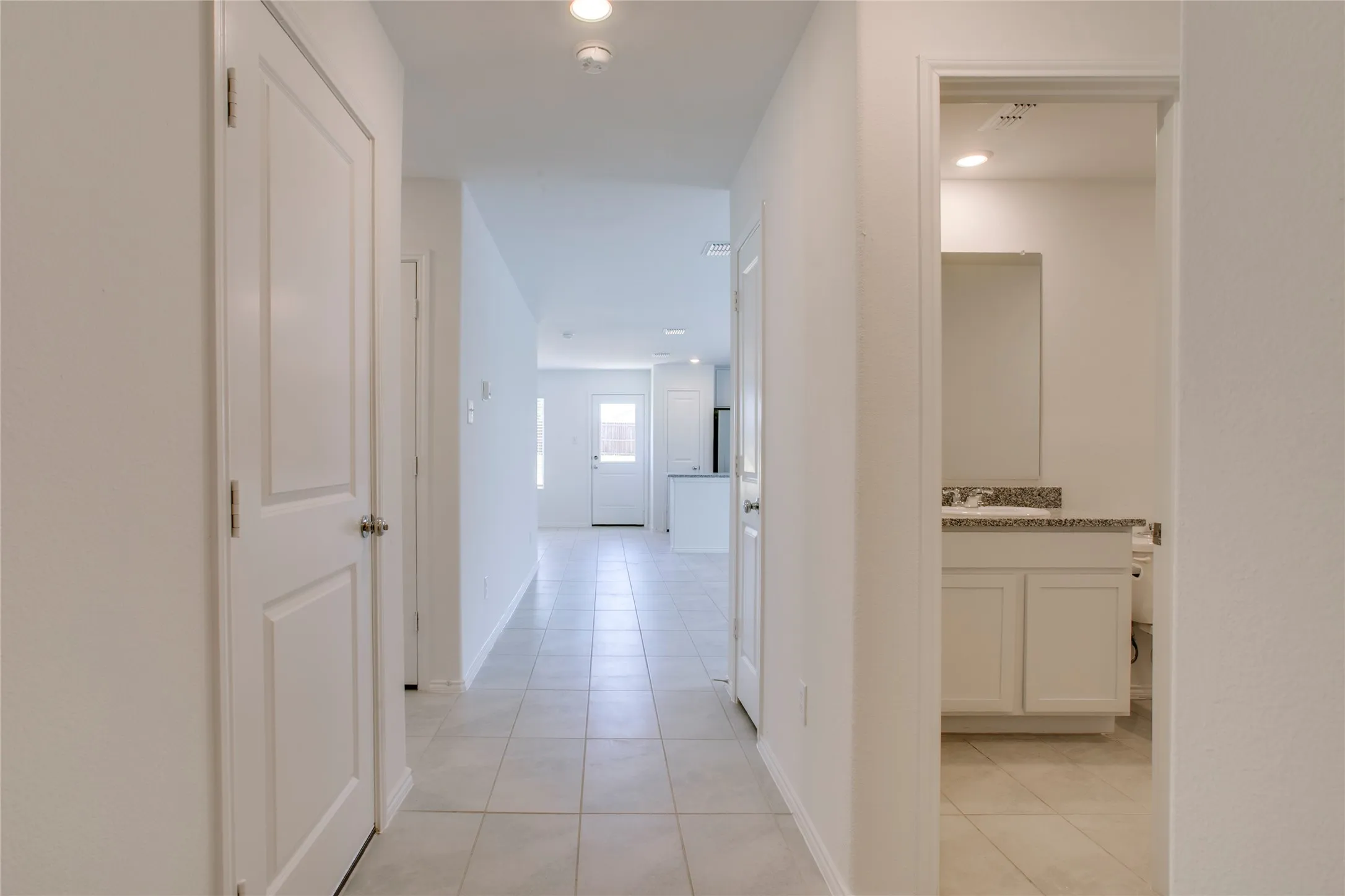 Single Family Residence For Rent in Collin County , 7912 Churchill Street, Mc Kinney, Texas 75071, 3 Bedroom, 2 Bathroom, 2 Garage spaces, 1,260 Sqft, built in 2023, mls#21367005, Real Estate Agent in Mc Kinney, Homes For Rent in Collin county, Homes For Rent in Mc Kinney, Realtor in Mc Kinney Texas, Real Estate Brokerage Independent Realty Texas, Luminita Cordes Realtor