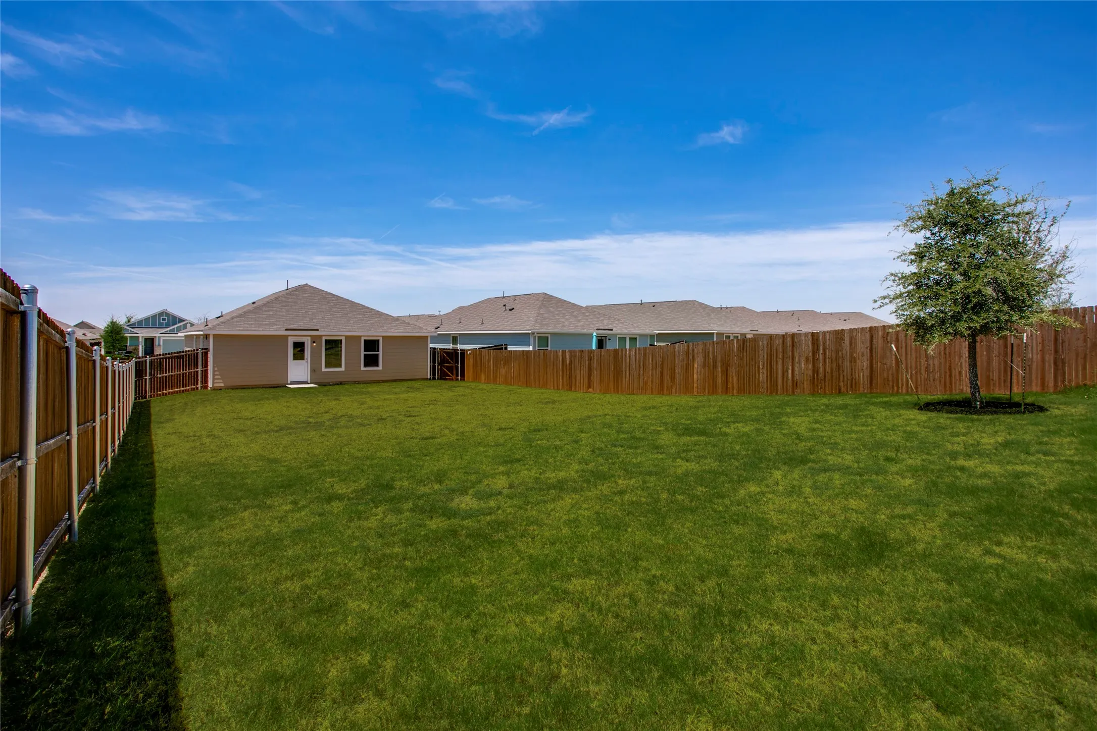 Single Family Residence For Rent in Collin County , 7912 Churchill Street, Mc Kinney, Texas 75071, 3 Bedroom, 2 Bathroom, 2 Garage spaces, 1,260 Sqft, built in 2023, mls#21367005, Real Estate Agent in Mc Kinney, Homes For Rent in Collin county, Homes For Rent in Mc Kinney, Realtor in Mc Kinney Texas, Real Estate Brokerage Independent Realty Texas, Luminita Cordes Realtor