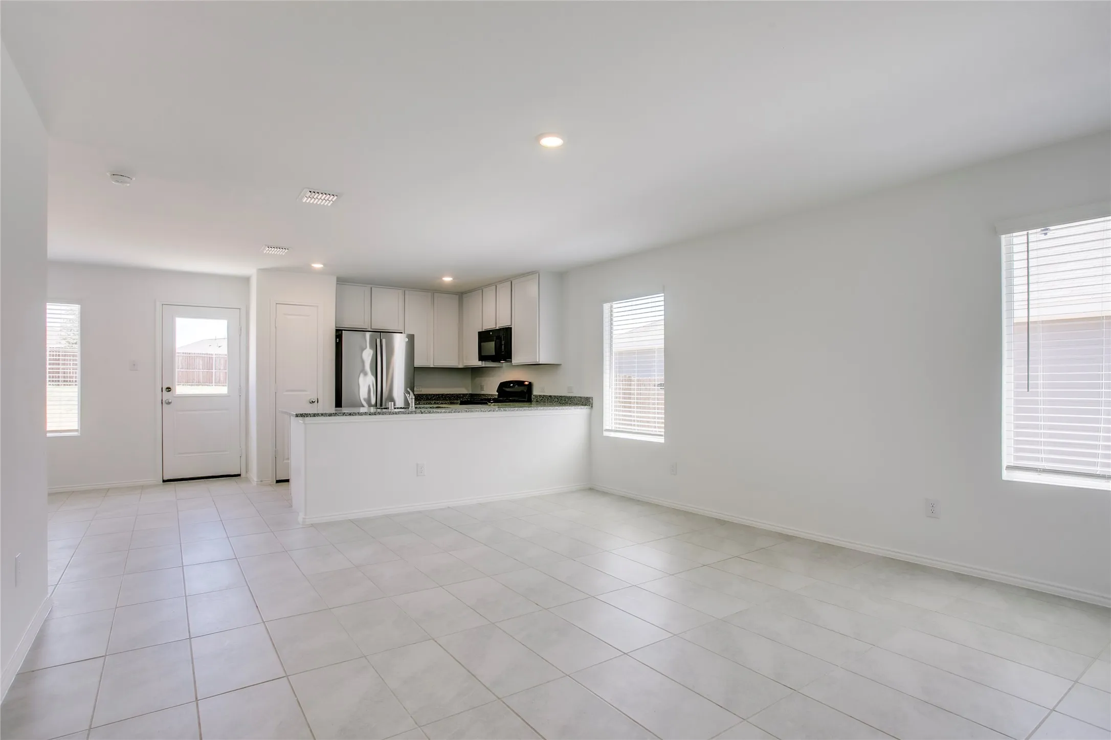 Single Family Residence For Rent in Collin County , 7912 Churchill Street, Mc Kinney, Texas 75071, 3 Bedroom, 2 Bathroom, 2 Garage spaces, 1,260 Sqft, built in 2023, mls#21367005, Real Estate Agent in Mc Kinney, Homes For Rent in Collin county, Homes For Rent in Mc Kinney, Realtor in Mc Kinney Texas, Real Estate Brokerage Independent Realty Texas, Luminita Cordes Realtor