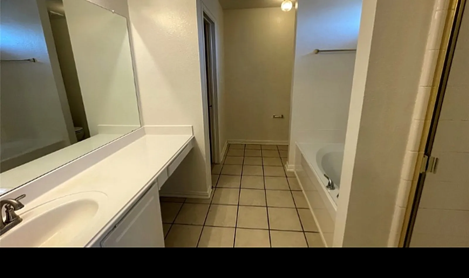Single Family Residence For Sale in Dallas County , 720 Candle Meadow Boulevard, De Soto, Texas 75115, 4 Bedroom, 3 Bathroom, 2 Garage spaces, 3,059 Sqft, built in 2004, mls#21367061, Real Estate Agent in De Soto, Homes For Sale in Dallas county, Homes For Sale in De Soto, Realtor in De Soto Texas, Real Estate Brokerage Independent Realty Texas, Luminita Cordes Realtor