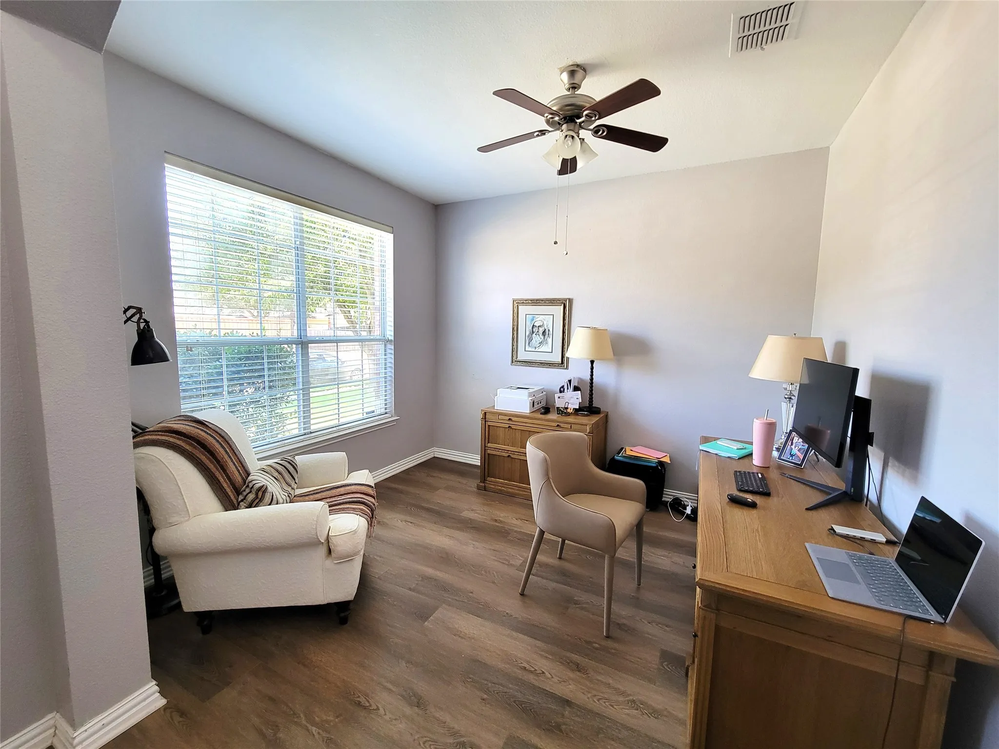 Single Family Residence For Rent in Collin County , 6117 Dark Forest Drive, Mc Kinney, Texas 75070, 4 Bedroom, 3 Bathroom, 2 Garage spaces, 2,479 Sqft, built in 2001, mls#21367080, Real Estate Agent in Mc Kinney, Homes For Rent in Collin county, Homes For Rent in Mc Kinney, Realtor in Mc Kinney Texas, Real Estate Brokerage Independent Realty Texas, Luminita Cordes Realtor