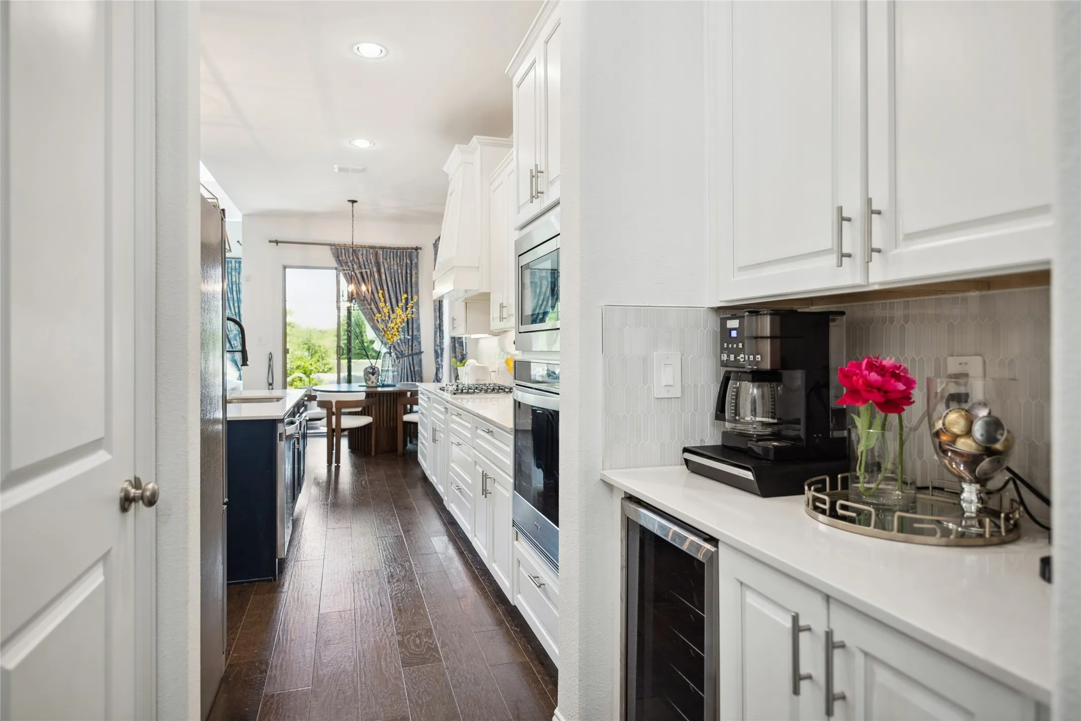 Single Family Residence For Rent in Dallas County , 8234 Vitex Avenue, Dallas, Texas 75252, 4 Bedroom, 5 Bathroom, 3 Garage spaces, 3,692 Sqft, built in 2021, mls#21367077, Real Estate Agent in Dallas, Homes For Rent in Dallas county, Homes For Rent in Dallas, Realtor in Dallas Texas, Real Estate Brokerage Independent Realty Texas, Luminita Cordes Realtor