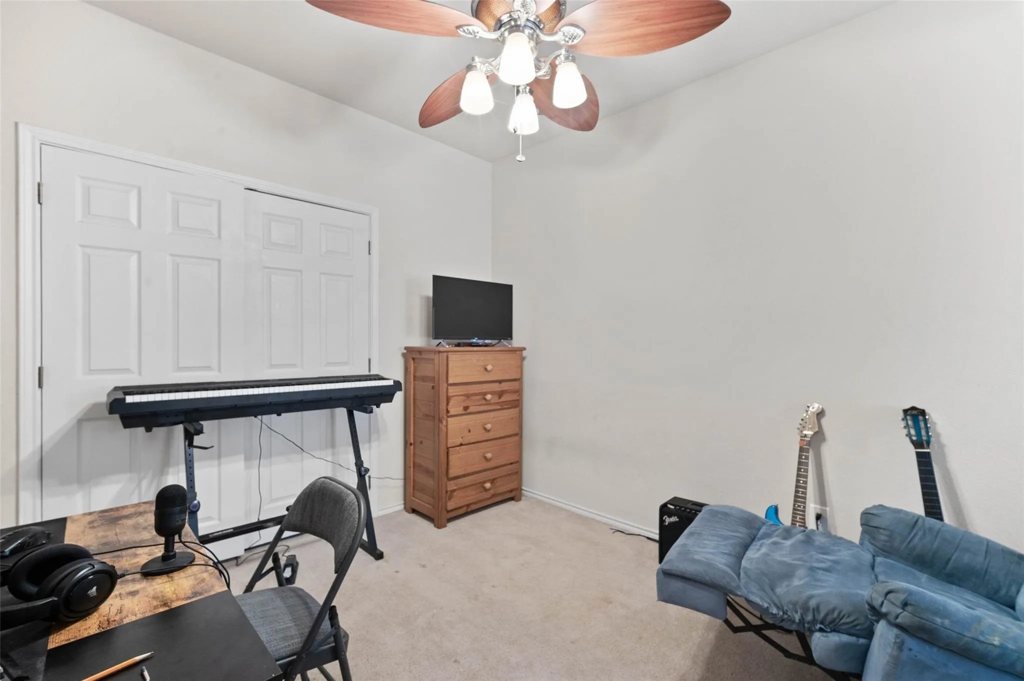 Duplex For Rent in Denton County , 124 Castleridge Drive A, Little Elm, Texas 75068, 4 Bedroom, 3 Bathroom, 2 Garage spaces, 1,832 Sqft, built in 2008, Price $2,195, mls#21367082, Real Estate Agent in Little Elm, Homes For Rent in Denton county, Homes For Rent in Little Elm, Realtor in Little Elm Texas, Real Estate Brokerage Independent Realty Texas, Luminita Cordes Realtor