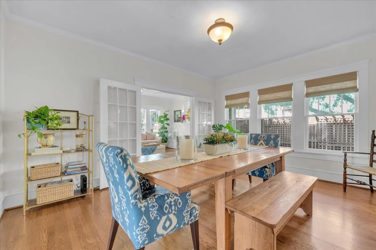 Single Family Residence For Sale in Tarrant County , 4532 Pershing Avenue, Fort Worth, Texas 76107, 2 Bedroom, 2 Bathroom, 1 Garage spaces, 1,679 Sqft, built in 1926, mls#21363076, Real Estate Agent in Fort Worth, Homes For Sale in Tarrant county, Homes For Sale in Fort Worth, Realtor in Fort Worth Texas, Real Estate Brokerage Independent Realty Texas, Luminita Cordes Realtor