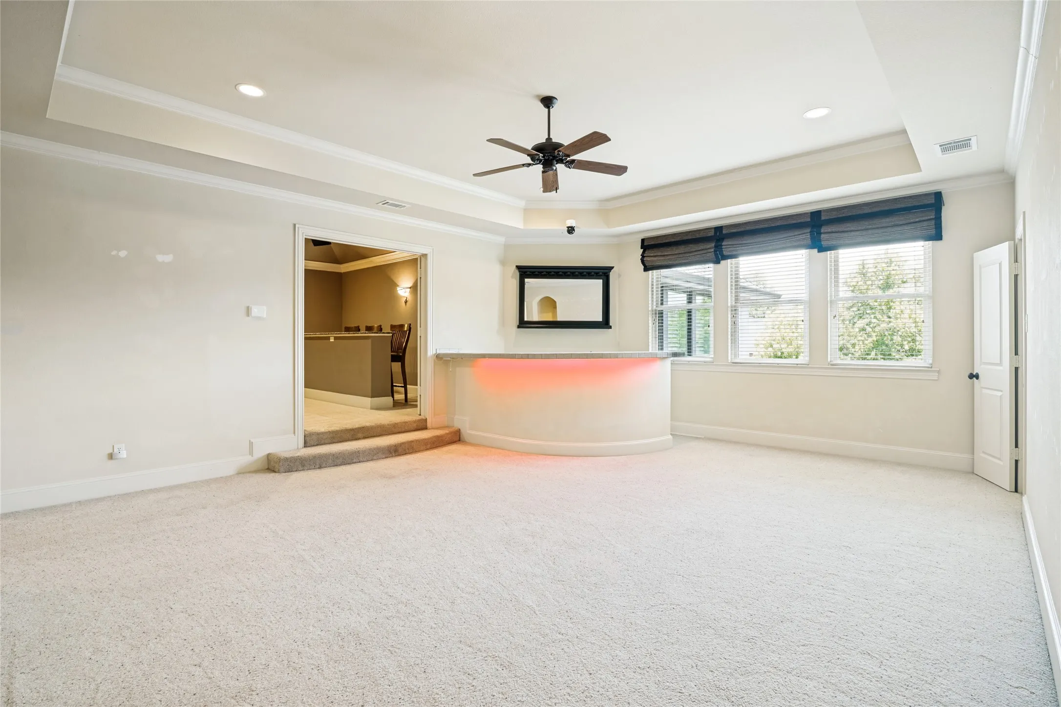 Single Family Residence For Sale in Rockwall County , 424 Wyndemere Boulevard, Heath, Texas 75032, 4 Bedroom, 5 Bathroom, 4 Garage spaces, 4,905 Sqft, built in 2005, mls#21366695, Real Estate Agent in Heath, Homes For Sale in Rockwall county, Homes For Sale in Heath, Realtor in Heath Texas, Real Estate Brokerage Independent Realty Texas, Luminita Cordes Realtor