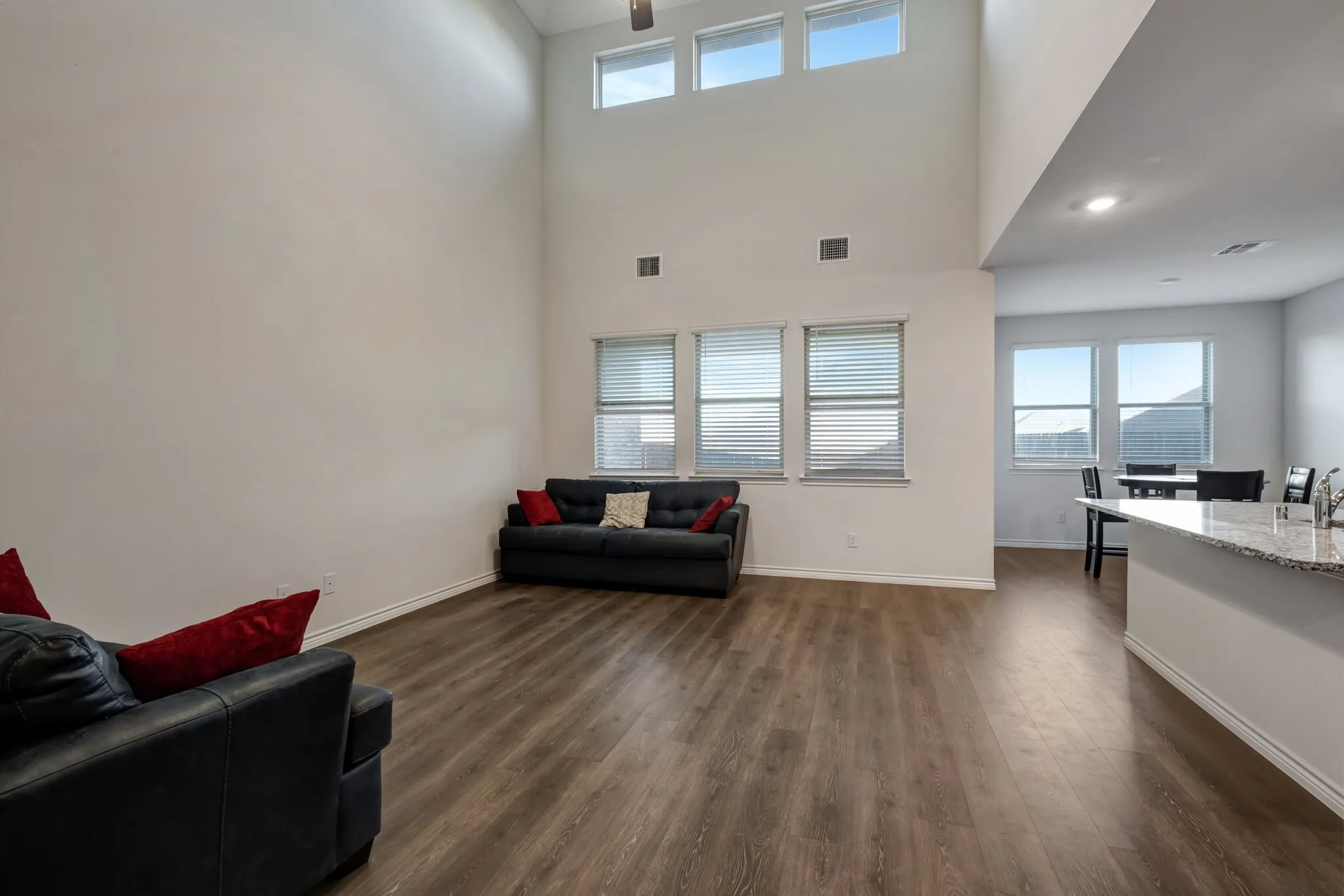 Single Family Residence For Rent in Collin County , 1007 Hitchin Post Way, Princeton, Texas 75407, 4 Bedroom, 3 Bathroom, 2 Garage spaces, 2,330 Sqft, built in 2020, mls#21367083, Real Estate Agent in Princeton, Homes For Rent in Collin county, Homes For Rent in Princeton, Realtor in Princeton Texas, Real Estate Brokerage Independent Realty Texas, Luminita Cordes Realtor