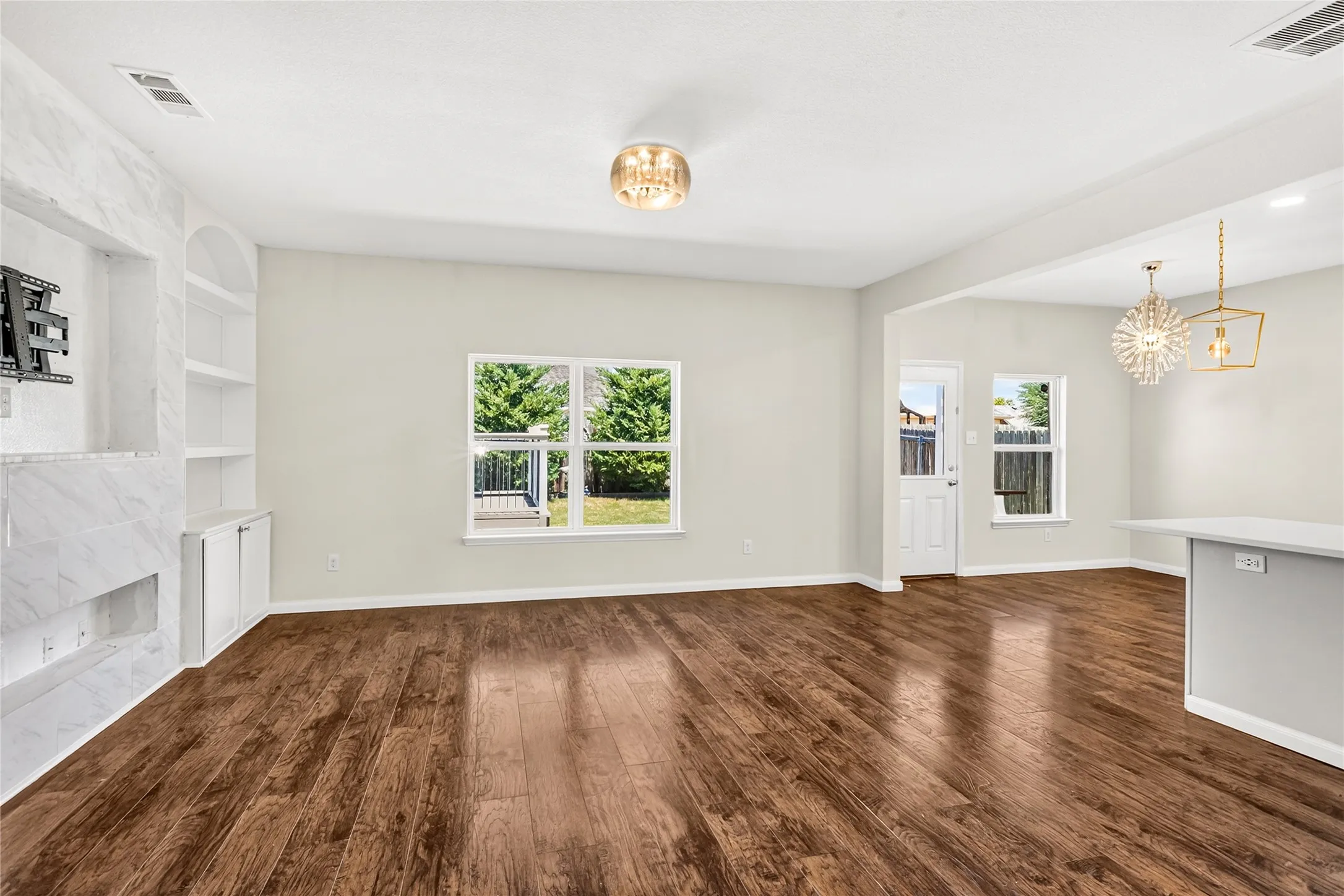 Single Family Residence For Rent in Collin County , 1202 Arizona, Princeton, Texas 75407, 4 Bedroom, 3 Bathroom, 2 Garage spaces, 2,169 Sqft, built in 2017, mls#21366829, Real Estate Agent in Princeton, Homes For Rent in Collin county, Homes For Rent in Princeton, Realtor in Princeton Texas, Real Estate Brokerage Independent Realty Texas, Luminita Cordes Realtor