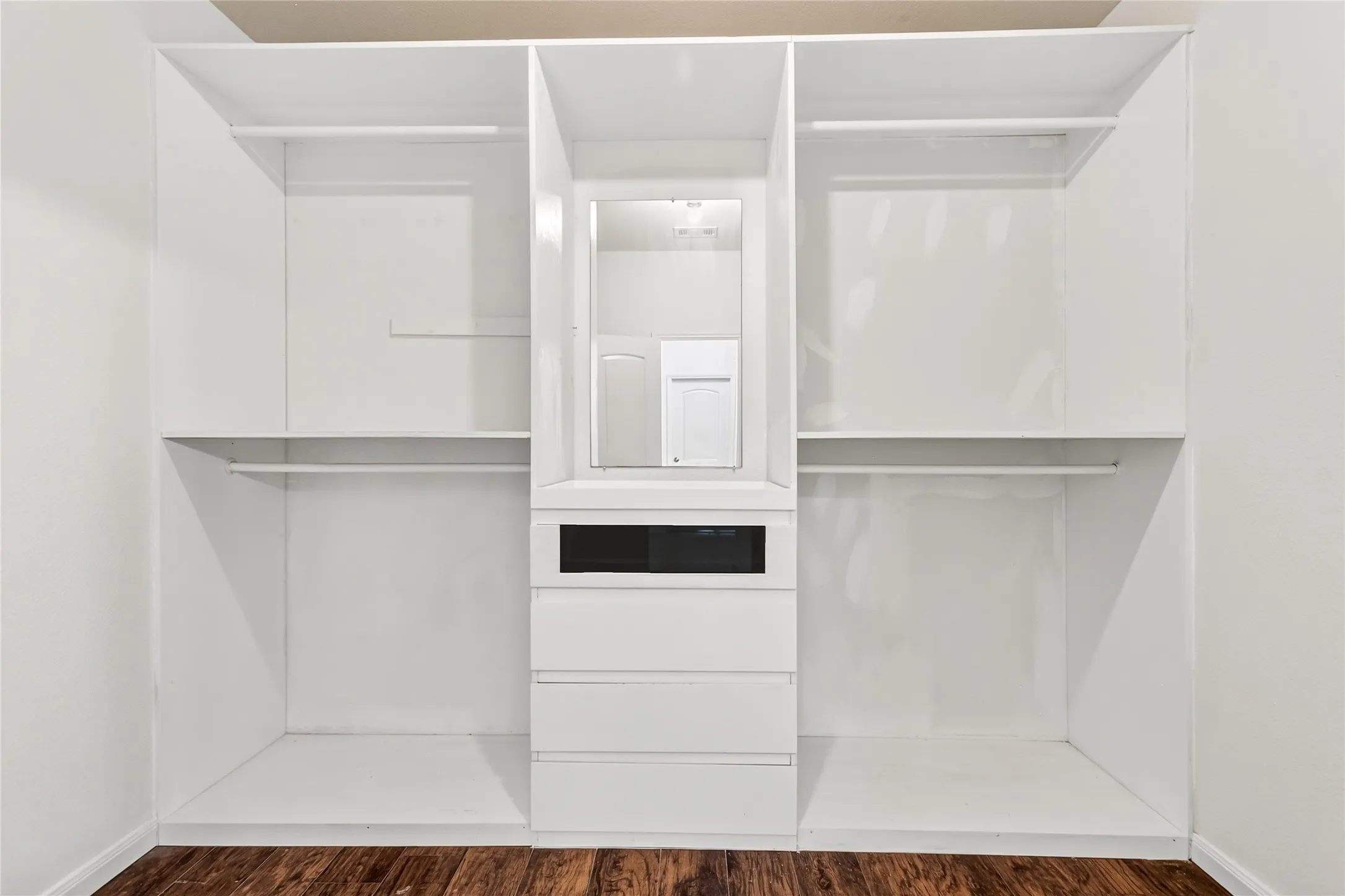 Single Family Residence For Rent in Collin County , 1202 Arizona, Princeton, Texas 75407, 4 Bedroom, 3 Bathroom, 2 Garage spaces, 2,169 Sqft, built in 2017, mls#21366829, Real Estate Agent in Princeton, Homes For Rent in Collin county, Homes For Rent in Princeton, Realtor in Princeton Texas, Real Estate Brokerage Independent Realty Texas, Luminita Cordes Realtor