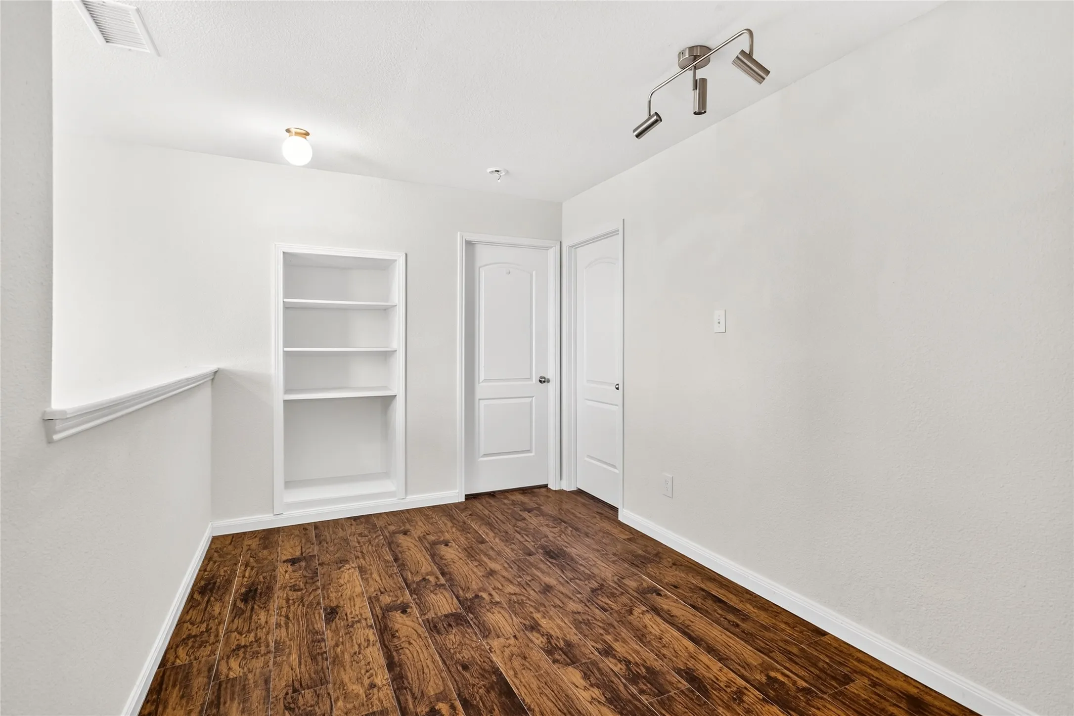 Single Family Residence For Rent in Collin County , 1202 Arizona, Princeton, Texas 75407, 4 Bedroom, 3 Bathroom, 2 Garage spaces, 2,169 Sqft, built in 2017, mls#21366829, Real Estate Agent in Princeton, Homes For Rent in Collin county, Homes For Rent in Princeton, Realtor in Princeton Texas, Real Estate Brokerage Independent Realty Texas, Luminita Cordes Realtor