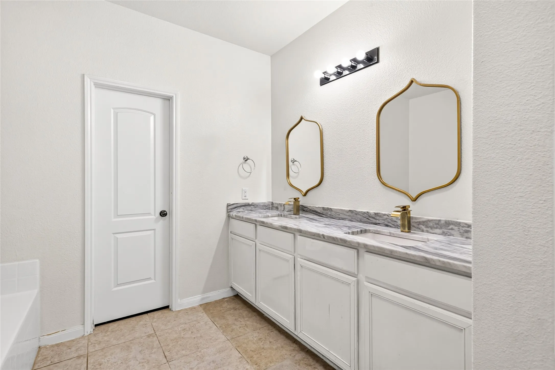 Single Family Residence For Rent in Collin County , 1202 Arizona, Princeton, Texas 75407, 4 Bedroom, 3 Bathroom, 2 Garage spaces, 2,169 Sqft, built in 2017, mls#21366829, Real Estate Agent in Princeton, Homes For Rent in Collin county, Homes For Rent in Princeton, Realtor in Princeton Texas, Real Estate Brokerage Independent Realty Texas, Luminita Cordes Realtor