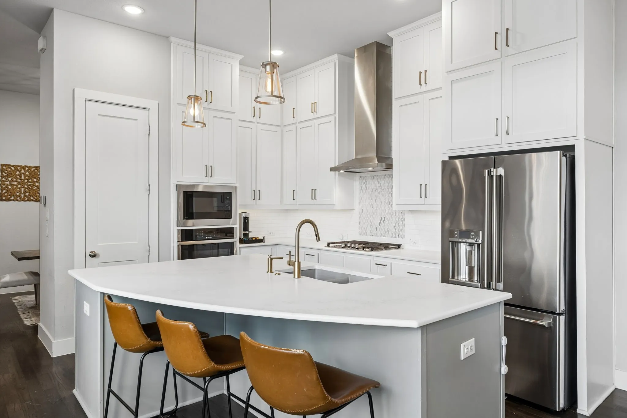 Single Family Residence For Sale in Dallas County , 5105 Artemesia Lane, Dallas, Texas 75209, 3 Bedroom, 4 Bathroom, 2 Garage spaces, 3,224 Sqft, built in 2020, mls#21366245, Real Estate Agent in Dallas, Homes For Sale in Dallas county, Homes For Sale in Dallas, Realtor in Dallas Texas, Real Estate Brokerage Independent Realty Texas, Luminita Cordes Realtor