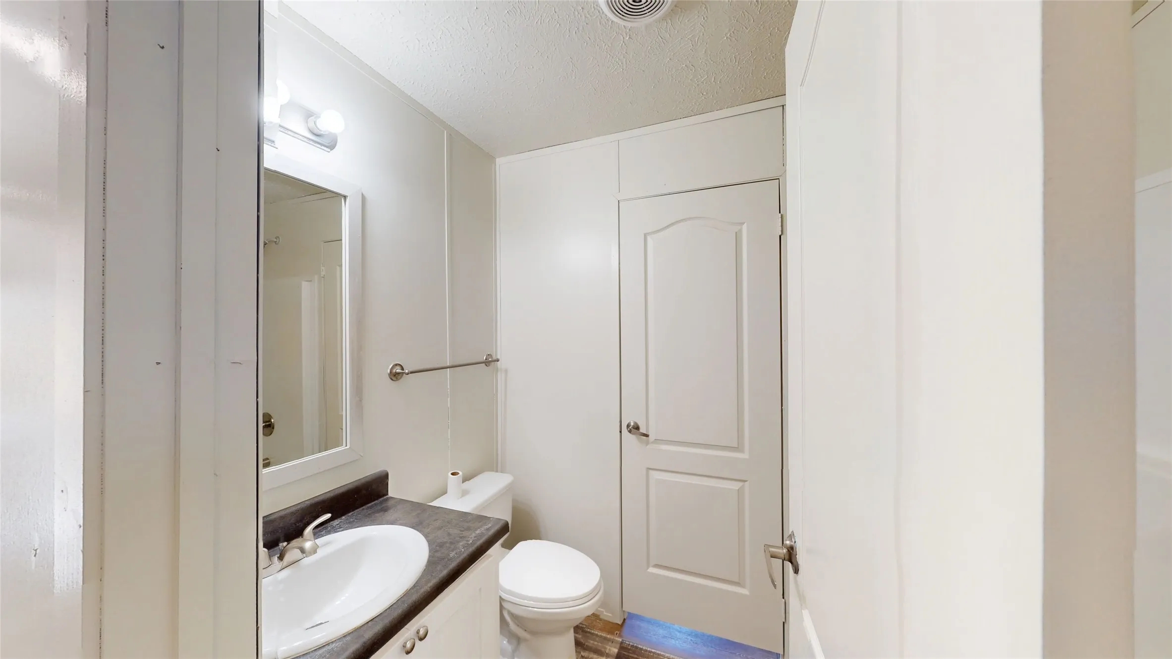 Mobile Home For Sale in Hood County , 2310 Balboa Court, Granbury, Texas 76048, 3 Bedroom, 2 Bathroom, Garage spaces, 1,216 Sqft, built in 2021, mls#21367044, Real Estate Agent in Granbury, Homes For Sale in Hood county, Homes For Sale in Granbury, Realtor in Granbury Texas, Real Estate Brokerage Independent Realty Texas, Luminita Cordes Realtor
