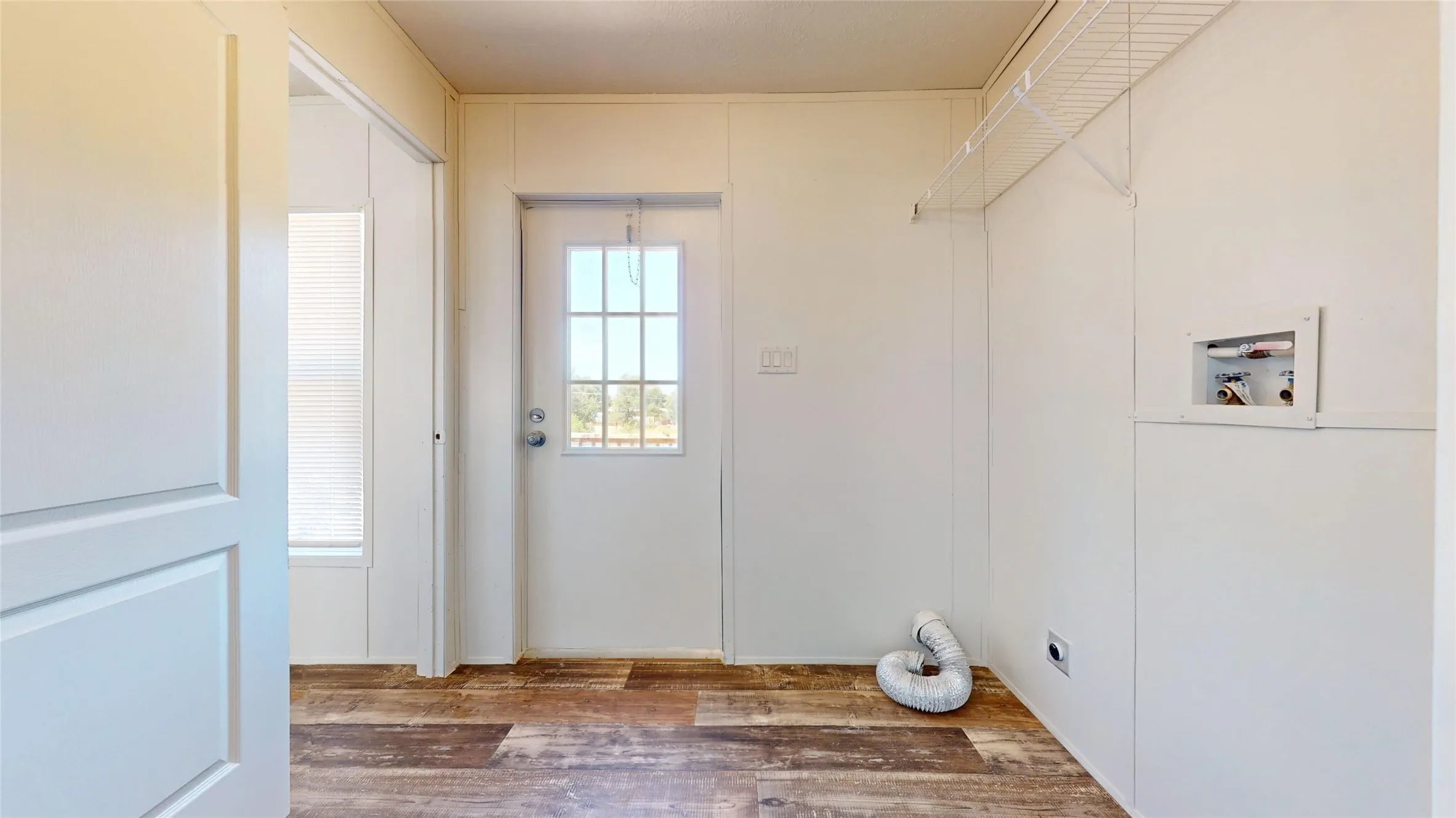 Mobile Home For Sale in Hood County , 2310 Balboa Court, Granbury, Texas 76048, 3 Bedroom, 2 Bathroom, Garage spaces, 1,216 Sqft, built in 2021, mls#21367044, Real Estate Agent in Granbury, Homes For Sale in Hood county, Homes For Sale in Granbury, Realtor in Granbury Texas, Real Estate Brokerage Independent Realty Texas, Luminita Cordes Realtor