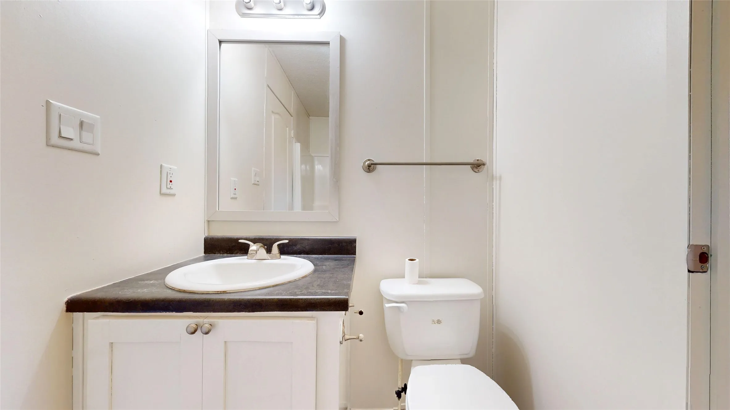 Mobile Home For Sale in Hood County , 2310 Balboa Court, Granbury, Texas 76048, 3 Bedroom, 2 Bathroom, Garage spaces, 1,216 Sqft, built in 2021, mls#21367044, Real Estate Agent in Granbury, Homes For Sale in Hood county, Homes For Sale in Granbury, Realtor in Granbury Texas, Real Estate Brokerage Independent Realty Texas, Luminita Cordes Realtor