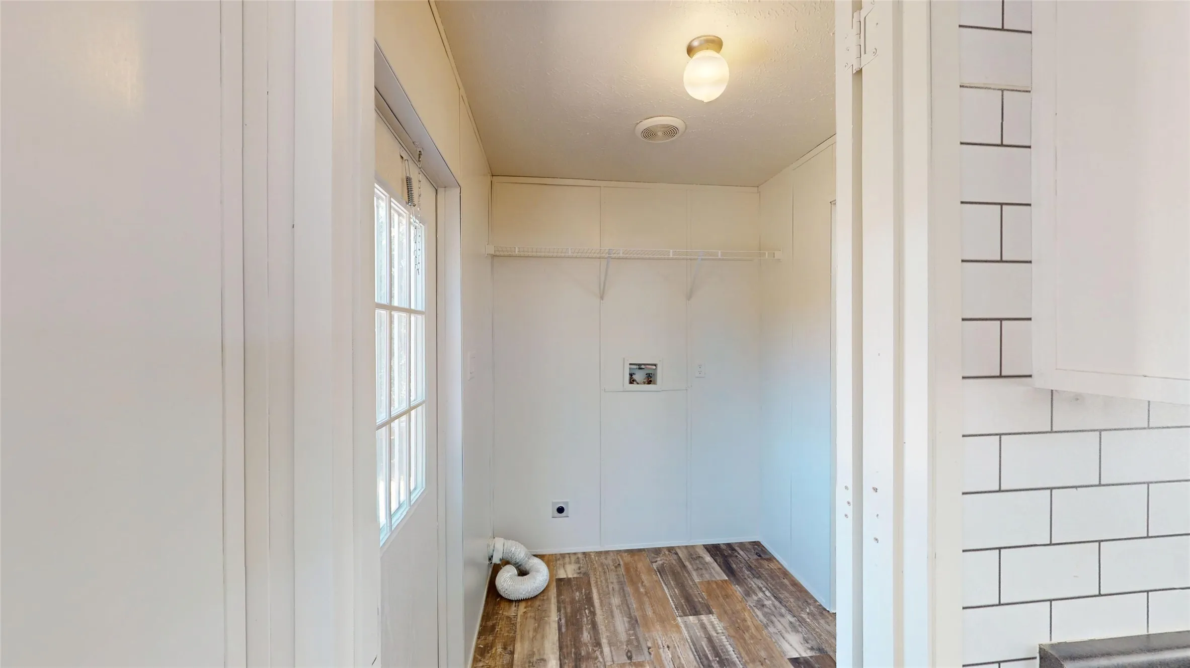 Mobile Home For Sale in Hood County , 2310 Balboa Court, Granbury, Texas 76048, 3 Bedroom, 2 Bathroom, Garage spaces, 1,216 Sqft, built in 2021, mls#21367044, Real Estate Agent in Granbury, Homes For Sale in Hood county, Homes For Sale in Granbury, Realtor in Granbury Texas, Real Estate Brokerage Independent Realty Texas, Luminita Cordes Realtor