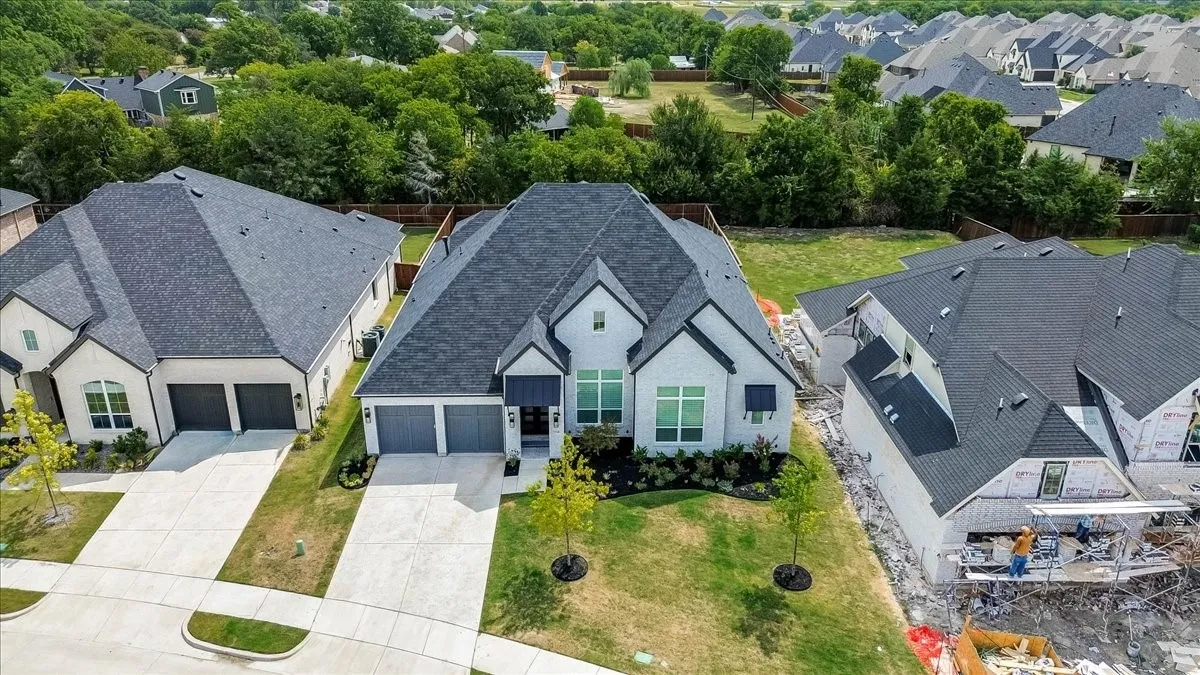 Single Family Residence For Sale in Rockwall County , 2208 Sarah Drive, Rockwall, Texas 75087, 4 Bedroom, 6 Bathroom, 3 Garage spaces, 3,249 Sqft, built in 2024, mls#21367108, Real Estate Agent in Rockwall, Homes For Sale in Rockwall county, Homes For Sale in Rockwall, Realtor in Rockwall Texas, Real Estate Brokerage Independent Realty Texas, Luminita Cordes Realtor