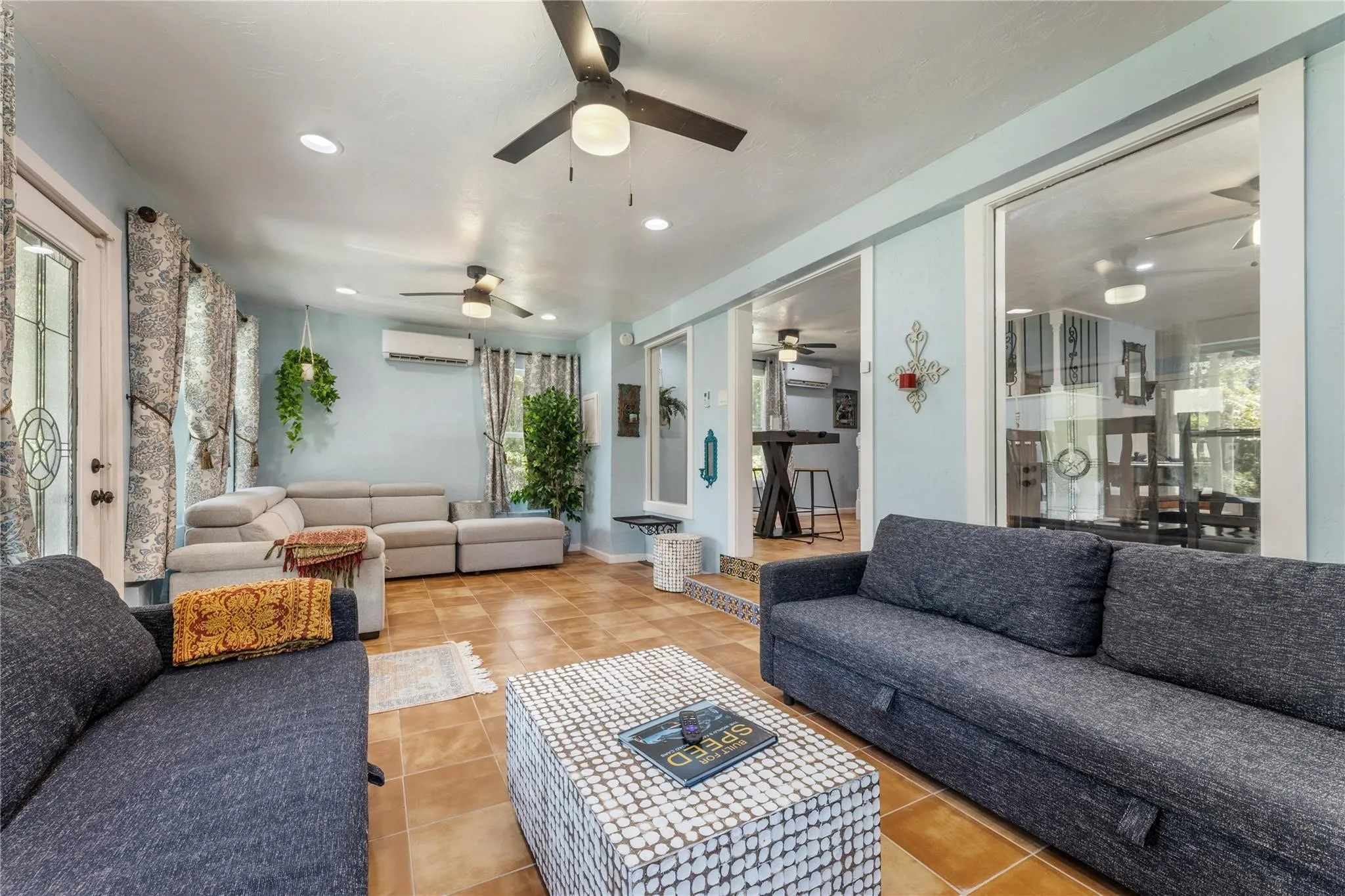 Single Family Residence For Sale in Hunt County , 9910 Archer Lane, Quinlan, Texas 75474, 3 Bedroom, 4 Bathroom, Garage spaces, 2,306 Sqft, built in 1966, mls#21365417, Real Estate Agent in Quinlan, Homes For Sale in Hunt county, Homes For Sale in Quinlan, Realtor in Quinlan Texas, Real Estate Brokerage Independent Realty Texas, Luminita Cordes Realtor