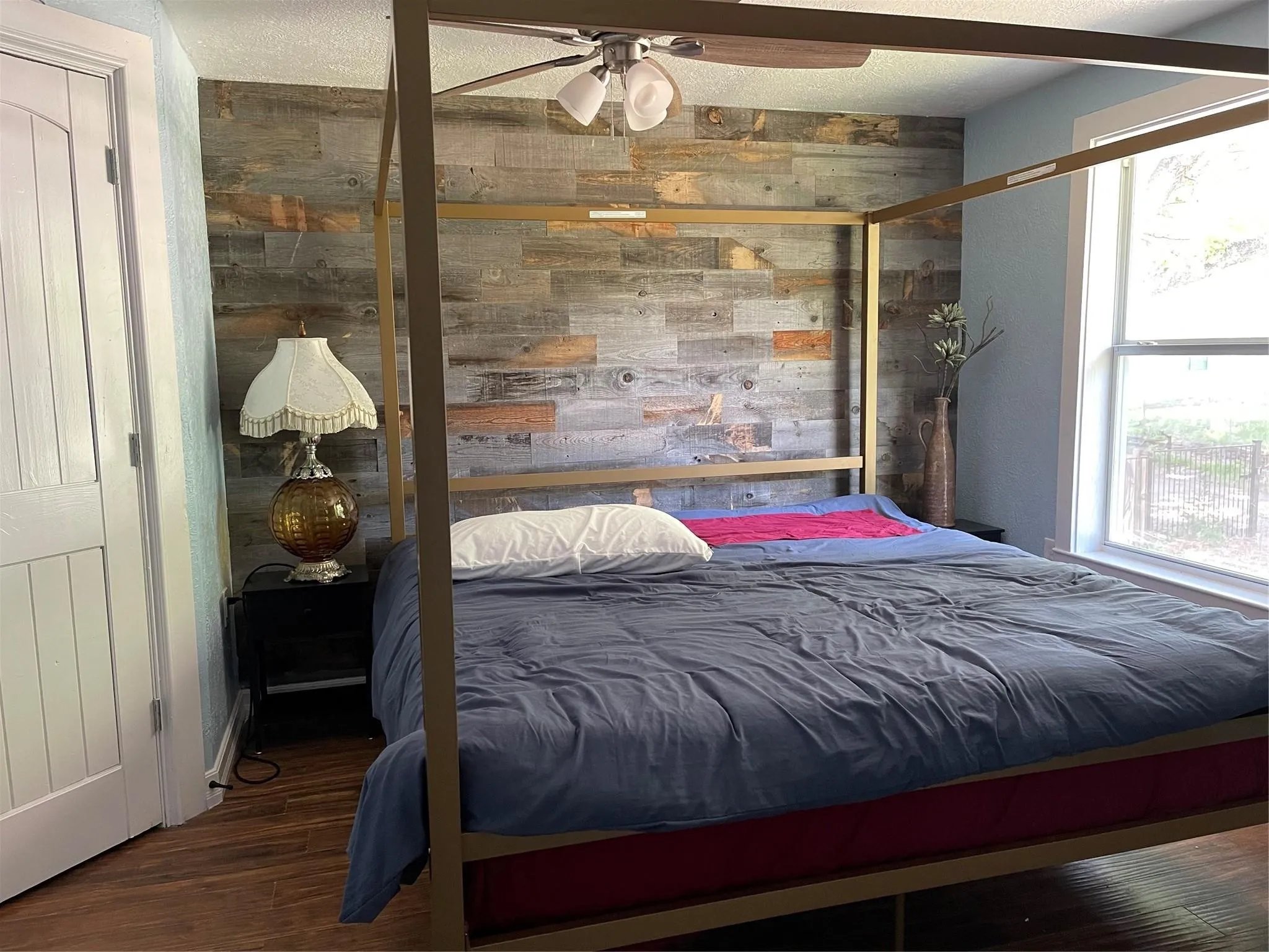 Single Family Residence For Sale in Hunt County , 9910 Archer Lane, Quinlan, Texas 75474, 3 Bedroom, 4 Bathroom, Garage spaces, 2,306 Sqft, built in 1966, mls#21365417, Real Estate Agent in Quinlan, Homes For Sale in Hunt county, Homes For Sale in Quinlan, Realtor in Quinlan Texas, Real Estate Brokerage Independent Realty Texas, Luminita Cordes Realtor