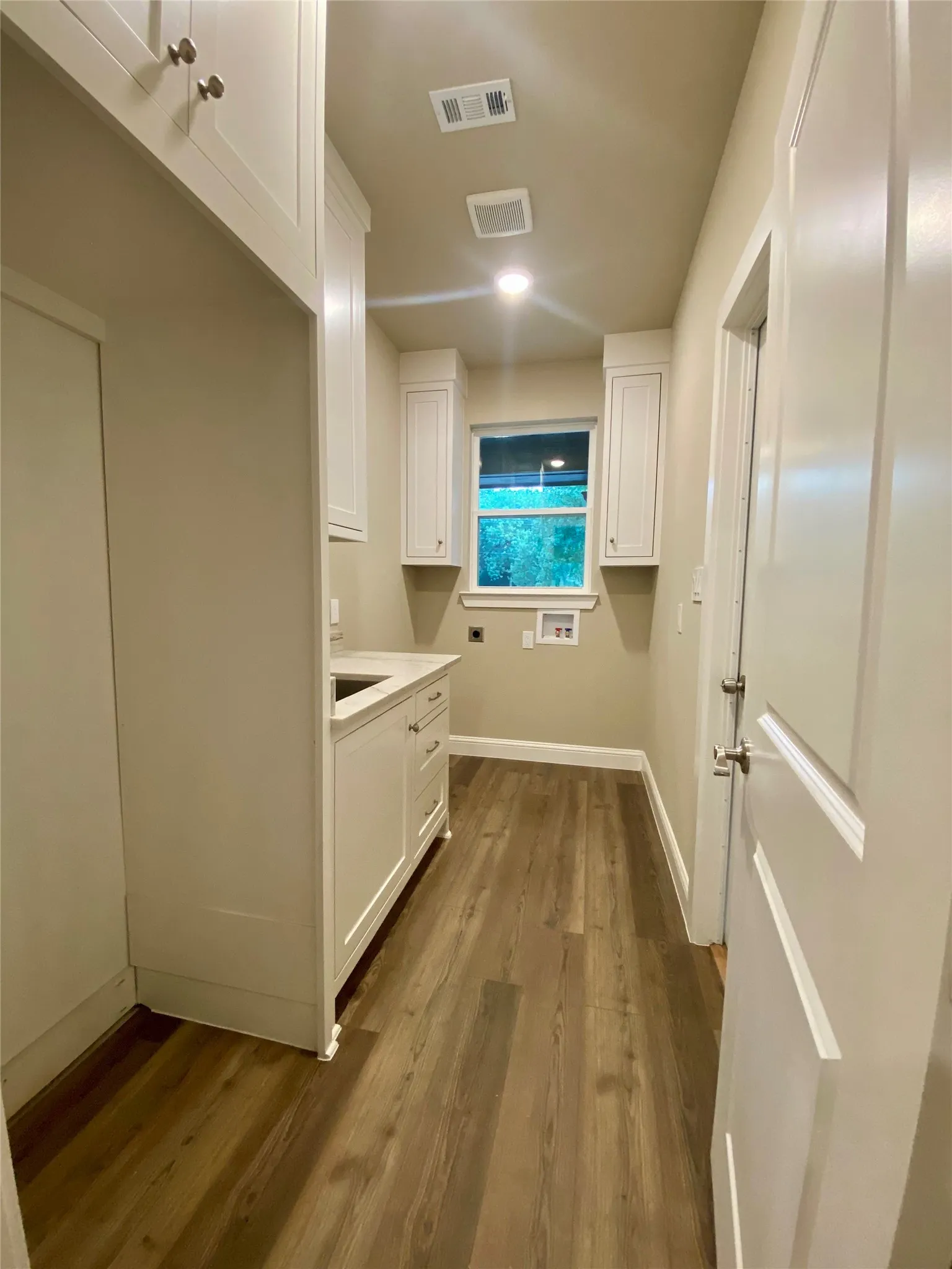 Single Family Residence For Sale in Grayson County , 4855 Woodlawn Road, Sherman, Texas 75090, 4 Bedroom, 3 Bathroom, 2 Garage spaces, 2,500 Sqft, built in 2003, mls#21365317, Real Estate Agent in Sherman, Homes For Sale in Grayson county, Homes For Sale in Sherman, Realtor in Sherman Texas, Real Estate Brokerage Independent Realty Texas, Luminita Cordes Realtor