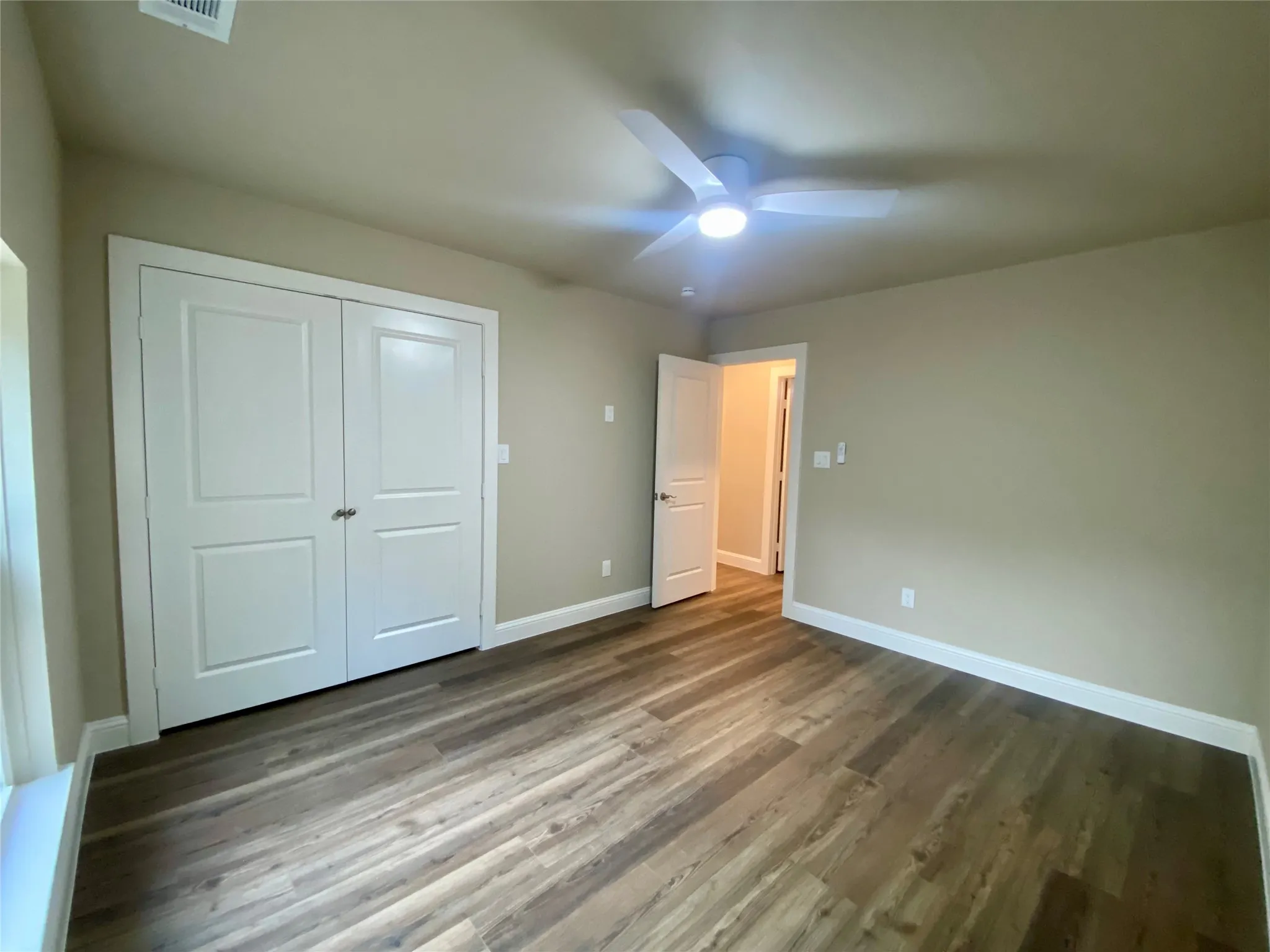 Single Family Residence For Sale in Grayson County , 4855 Woodlawn Road, Sherman, Texas 75090, 4 Bedroom, 3 Bathroom, 2 Garage spaces, 2,500 Sqft, built in 2003, mls#21365317, Real Estate Agent in Sherman, Homes For Sale in Grayson county, Homes For Sale in Sherman, Realtor in Sherman Texas, Real Estate Brokerage Independent Realty Texas, Luminita Cordes Realtor