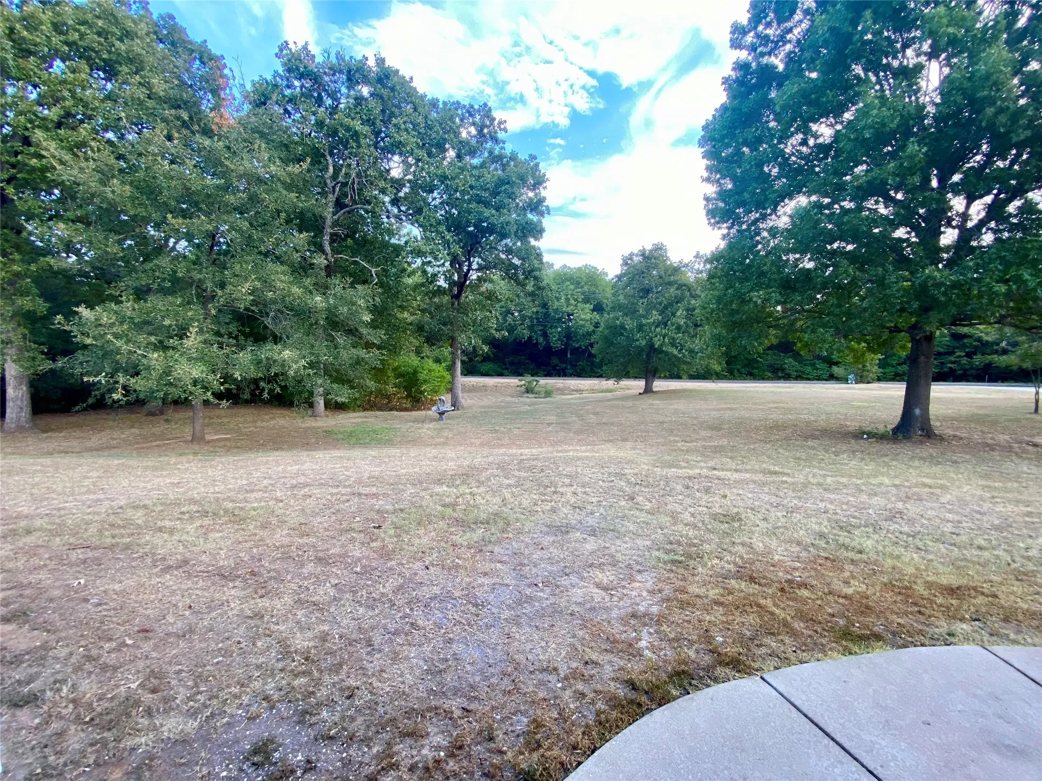 Single Family Residence For Sale in Grayson County , 4855 Woodlawn Road, Sherman, Texas 75090, 4 Bedroom, 3 Bathroom, 2 Garage spaces, 2,500 Sqft, built in 2003, mls#21365317, Real Estate Agent in Sherman, Homes For Sale in Grayson county, Homes For Sale in Sherman, Realtor in Sherman Texas, Real Estate Brokerage Independent Realty Texas, Luminita Cordes Realtor