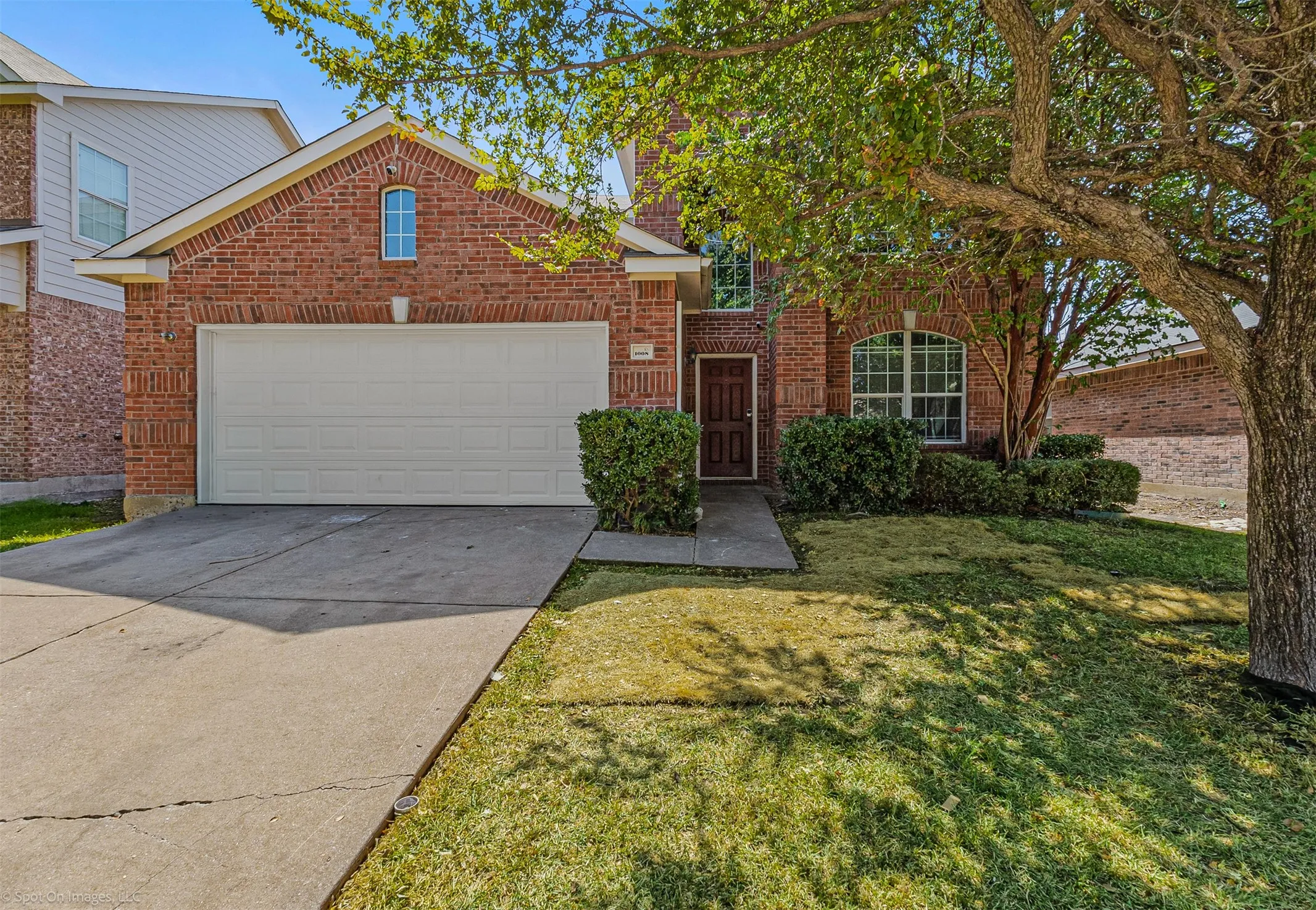 Single Family Residence For Sale in Kaufman County , 1008 Concan Drive, Forney, Texas 75126, 4 Bedroom, 3 Bathroom, 2 Garage spaces, 2,800 Sqft, built in 2005, Price $295,000, mls#21366237, Real Estate Agent in Forney, Homes For Sale in Kaufman county, Homes For Sale in Forney, Realtor in Forney Texas, Real Estate Brokerage Independent Realty Texas, Luminita Cordes Realtor