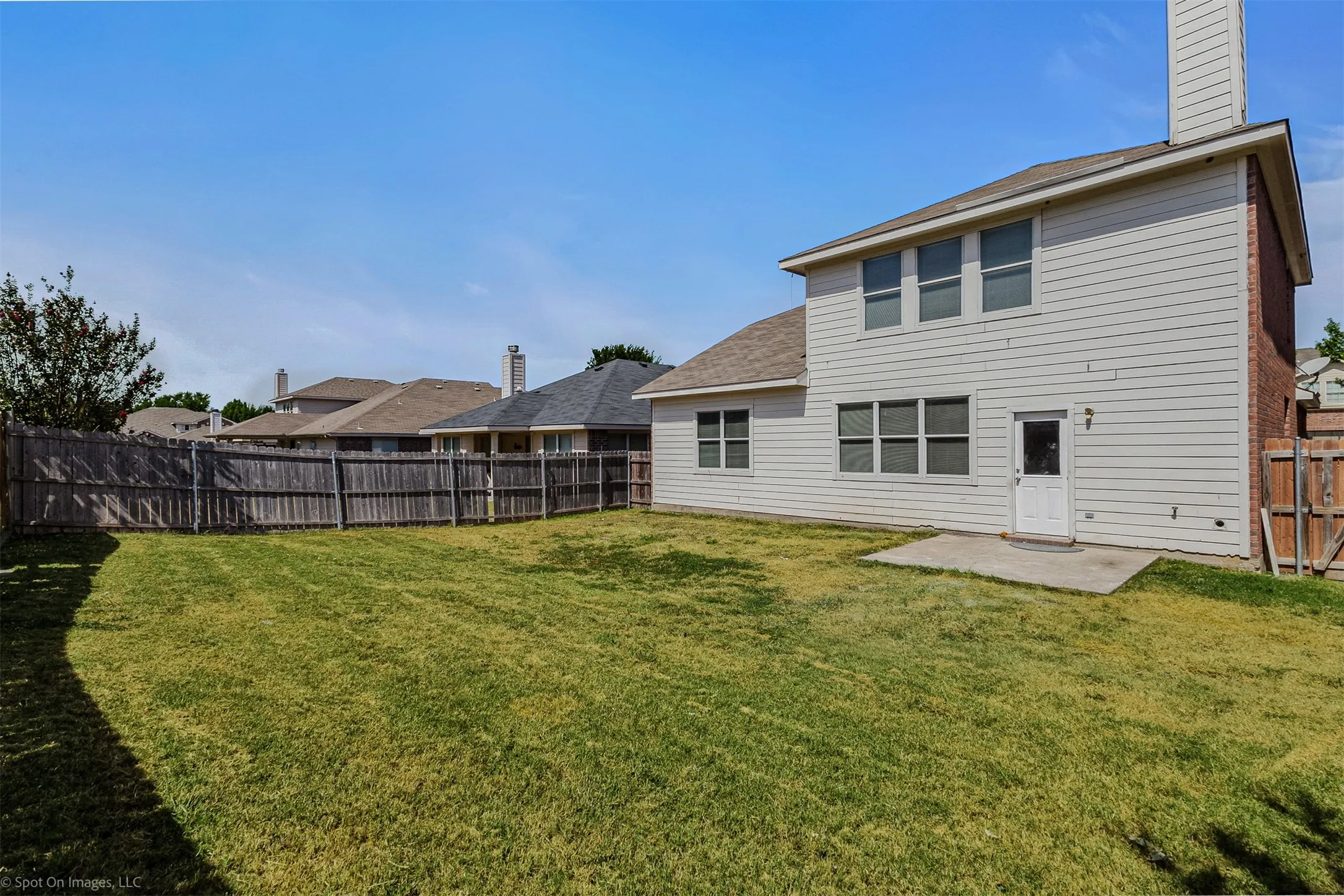 Single Family Residence For Sale in Kaufman County , 1008 Concan Drive, Forney, Texas 75126, 4 Bedroom, 3 Bathroom, 2 Garage spaces, 2,800 Sqft, built in 2005, Price $295,000, mls#21366237, Real Estate Agent in Forney, Homes For Sale in Kaufman county, Homes For Sale in Forney, Realtor in Forney Texas, Real Estate Brokerage Independent Realty Texas, Luminita Cordes Realtor