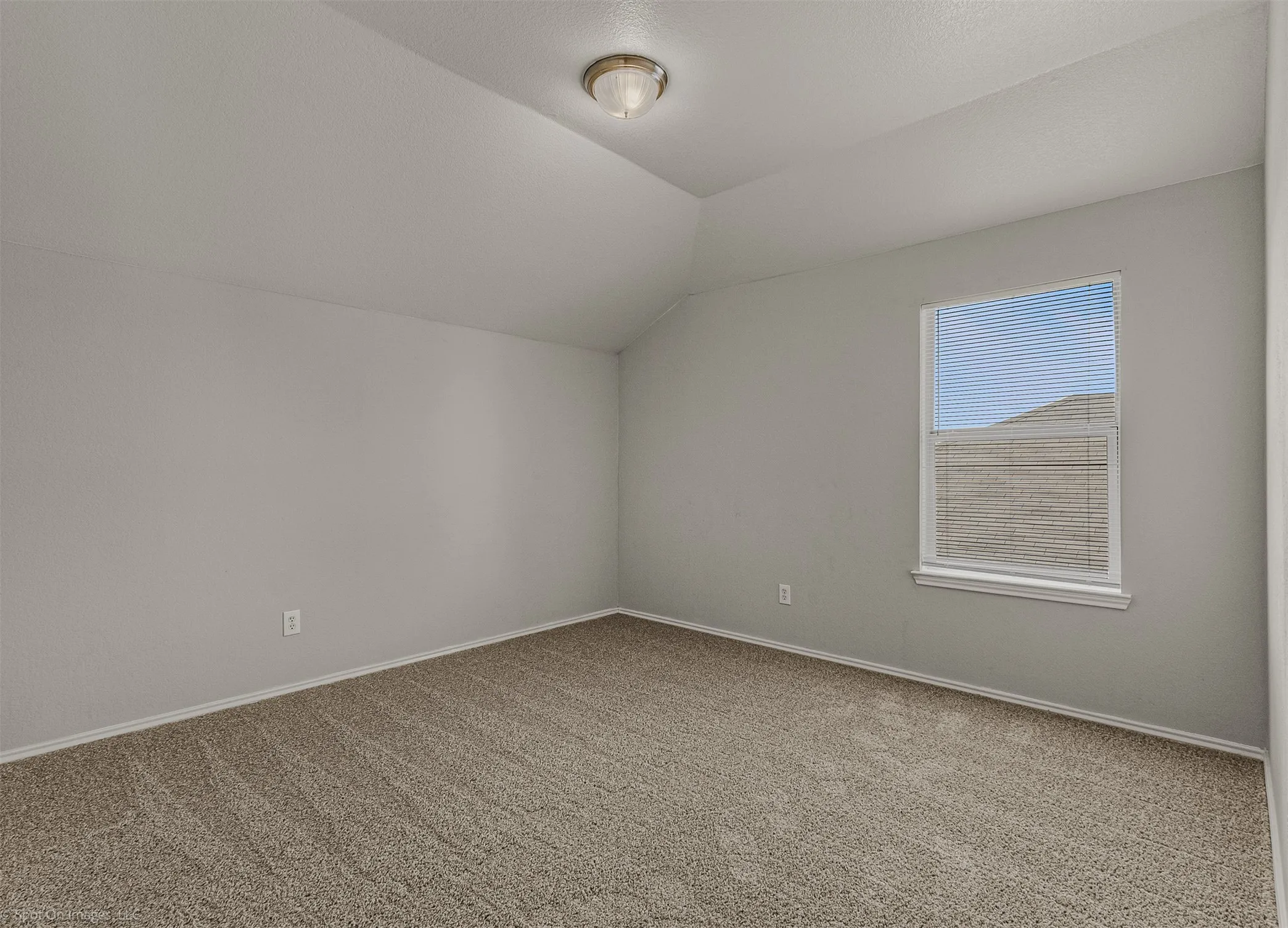 Single Family Residence For Sale in Kaufman County , 1008 Concan Drive, Forney, Texas 75126, 4 Bedroom, 3 Bathroom, 2 Garage spaces, 2,800 Sqft, built in 2005, Price $295,000, mls#21366237, Real Estate Agent in Forney, Homes For Sale in Kaufman county, Homes For Sale in Forney, Realtor in Forney Texas, Real Estate Brokerage Independent Realty Texas, Luminita Cordes Realtor