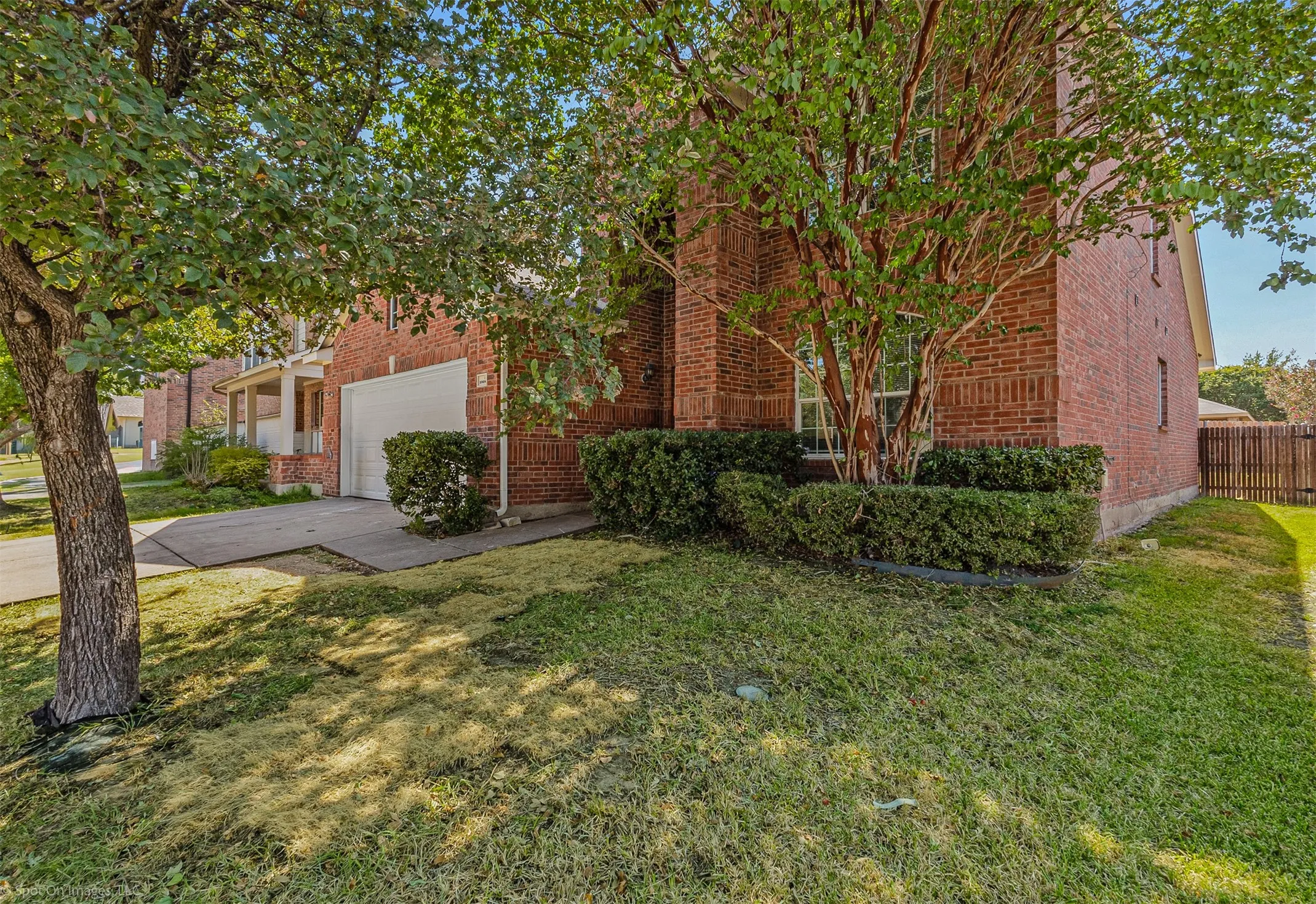 Single Family Residence For Sale in Kaufman County , 1008 Concan Drive, Forney, Texas 75126, 4 Bedroom, 3 Bathroom, 2 Garage spaces, 2,800 Sqft, built in 2005, Price $295,000, mls#21366237, Real Estate Agent in Forney, Homes For Sale in Kaufman county, Homes For Sale in Forney, Realtor in Forney Texas, Real Estate Brokerage Independent Realty Texas, Luminita Cordes Realtor