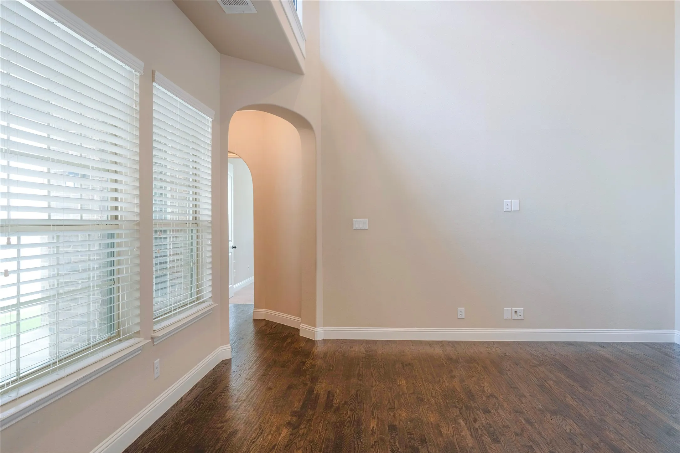 Single Family Residence For Rent in Dallas County , 765 Huntingdon Street, Coppell, Texas 75019, 4 Bedroom, 4 Bathroom, 2 Garage spaces, 2,872 Sqft, built in 2016, mls#21364549, Real Estate Agent in Coppell, Homes For Rent in Dallas county, Homes For Rent in Coppell, Realtor in Coppell Texas, Real Estate Brokerage Independent Realty Texas, Luminita Cordes Realtor
