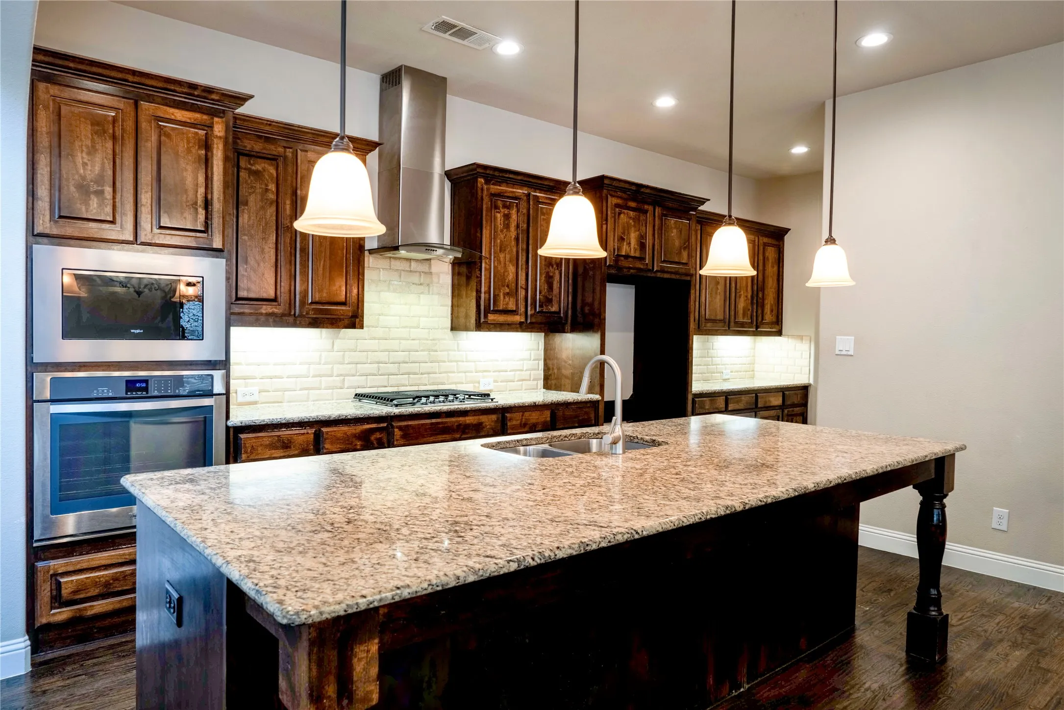 Single Family Residence For Rent in Dallas County , 765 Huntingdon Street, Coppell, Texas 75019, 4 Bedroom, 4 Bathroom, 2 Garage spaces, 2,872 Sqft, built in 2016, mls#21364549, Real Estate Agent in Coppell, Homes For Rent in Dallas county, Homes For Rent in Coppell, Realtor in Coppell Texas, Real Estate Brokerage Independent Realty Texas, Luminita Cordes Realtor