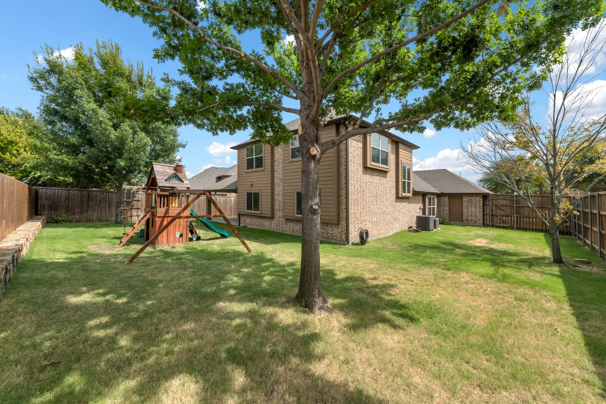Single Family Residence For Sale in Collin County , 1521 Brush Creek Road, Prosper, Texas 75078, 4 Bedroom, 3 Bathroom, 3 Garage spaces, 2,770 Sqft, built in 2012, mls#21359294, Real Estate Agent in Prosper, Homes For Sale in Collin county, Homes For Sale in Prosper, Realtor in Prosper Texas, Real Estate Brokerage Independent Realty Texas, Luminita Cordes Realtor