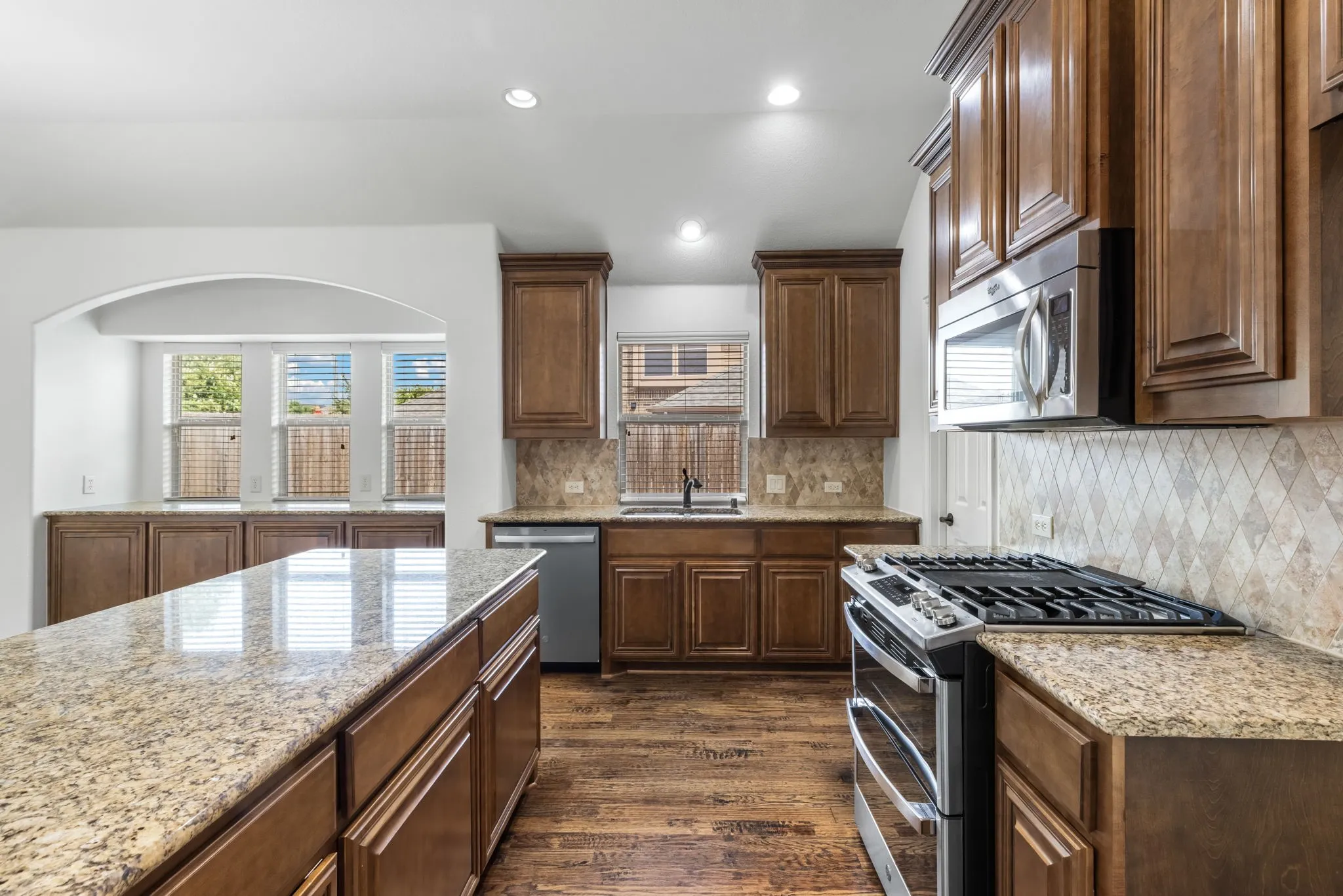 Single Family Residence For Sale in Collin County , 1521 Brush Creek Road, Prosper, Texas 75078, 4 Bedroom, 3 Bathroom, 3 Garage spaces, 2,770 Sqft, built in 2012, mls#21359294, Real Estate Agent in Prosper, Homes For Sale in Collin county, Homes For Sale in Prosper, Realtor in Prosper Texas, Real Estate Brokerage Independent Realty Texas, Luminita Cordes Realtor