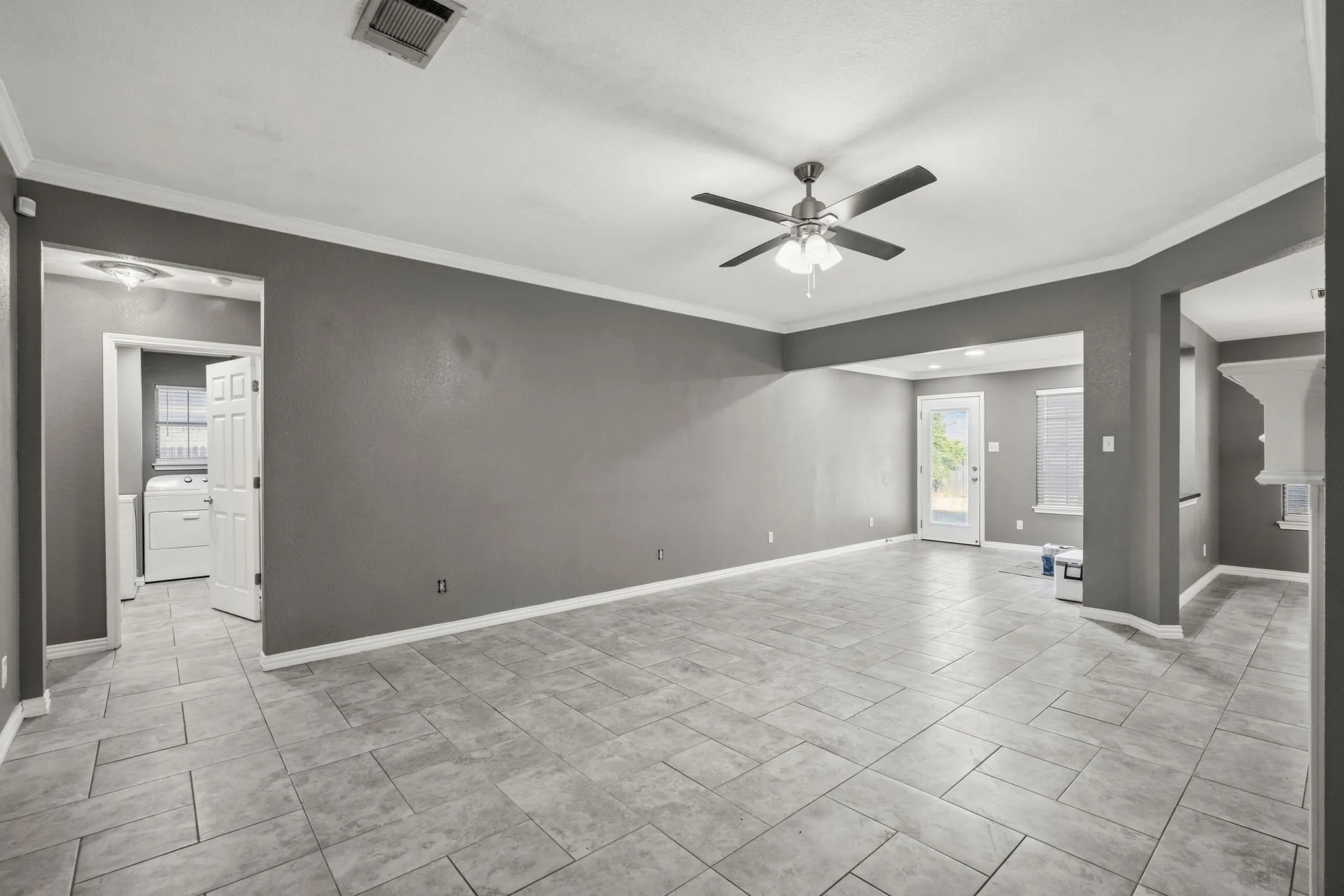 Single Family Residence For Sale in Johnson County , 607 Meadowbrook Drive, Burleson, Texas 76028, 3 Bedroom, 2 Bathroom, 2 Garage spaces, 1,628 Sqft, built in 2002, mls#21367119, Real Estate Agent in Burleson, Homes For Sale in Johnson county, Homes For Sale in Burleson, Realtor in Burleson Texas, Real Estate Brokerage Independent Realty Texas, Luminita Cordes Realtor