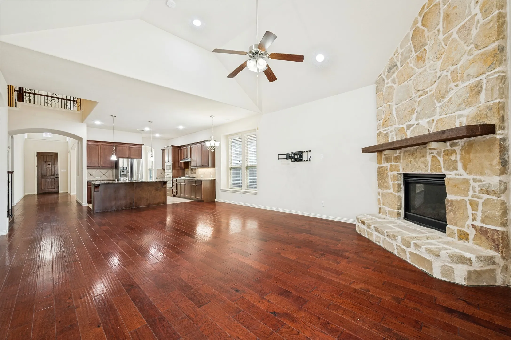 Single Family Residence For Rent in Collin County , 10809 Grecian Drive, Mc Kinney, Texas 75072, 4 Bedroom, 4 Bathroom, 2 Garage spaces, 3,632 Sqft, built in 2015, mls#21365210, Real Estate Agent in Mc Kinney, Homes For Rent in Collin county, Homes For Rent in Mc Kinney, Realtor in Mc Kinney Texas, Real Estate Brokerage Independent Realty Texas, Luminita Cordes Realtor