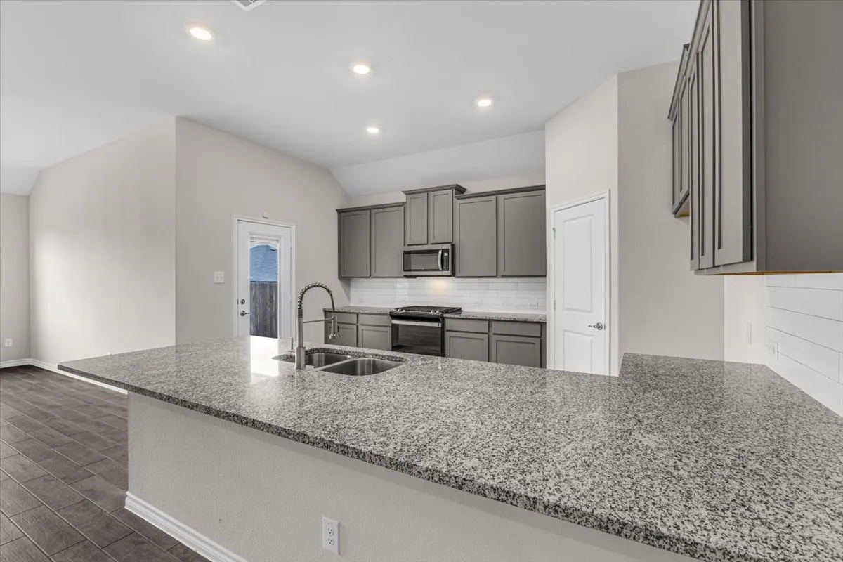 Spacious and open island kitchen