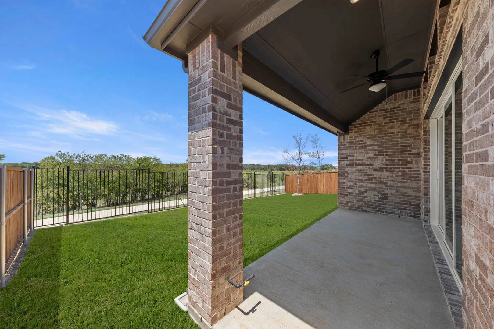 Single Family Residence For Sale in Collin County , 3309 Heather Lake Court, Celina, Texas 75009, 4 Bedroom, 3 Bathroom, 2 Garage spaces, 2,122 Sqft, built in 2025, mls#21367125, Real Estate Agent in Celina, Homes For Sale in Collin county, Homes For Sale in Celina, Realtor in Celina Texas, Real Estate Brokerage Independent Realty Texas, Luminita Cordes Realtor
