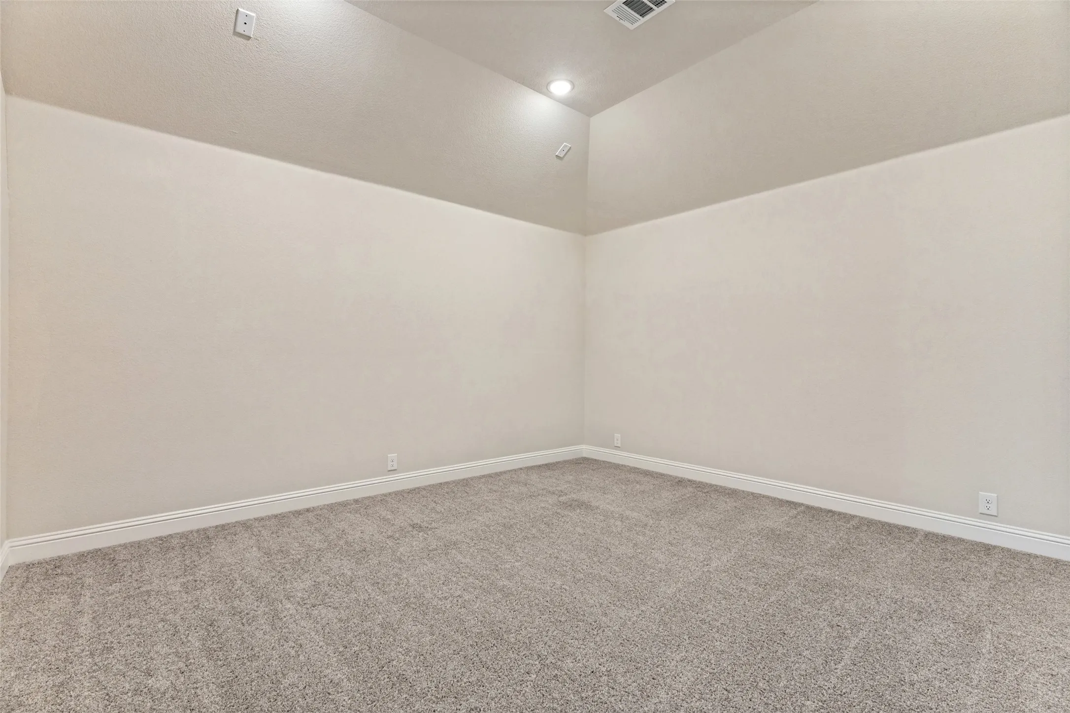 Single Family Residence For Sale in Tarrant County , 11428 Colonial Trace Lane, Fort Worth, Texas 76244, 4 Bedroom, 3 Bathroom, 2 Garage spaces, 3,291 Sqft, built in 2022, mls#21366848, Real Estate Agent in Fort Worth, Homes For Sale in Tarrant county, Homes For Sale in Fort Worth, Realtor in Fort Worth Texas, Real Estate Brokerage Independent Realty Texas, Luminita Cordes Realtor