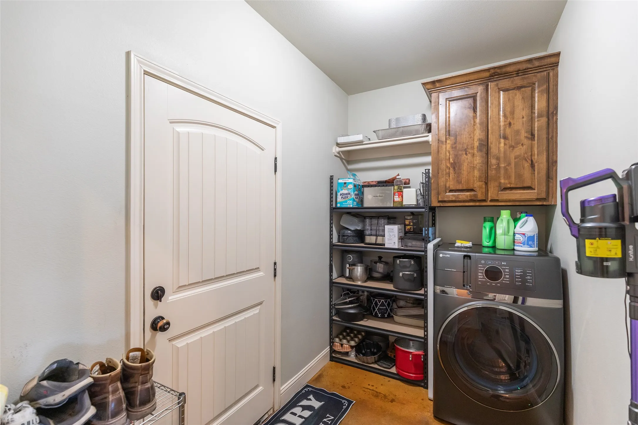 Single Family Residence For Sale in Taylor County , 112 Foxtrot Lane, Abilene, Texas 79602, 3 Bedroom, 2 Bathroom, 2 Garage spaces, 1,545 Sqft, built in 2016, mls#21367139, Real Estate Agent in Abilene, Homes For Sale in Taylor county, Homes For Sale in Abilene, Realtor in Abilene Texas, Real Estate Brokerage Independent Realty Texas, Luminita Cordes Realtor