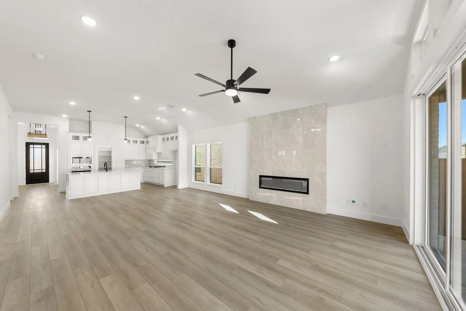 Single Family Residence For Sale in Collin County , 6317 Muller Creek Drive, Celina, Texas 75009, 4 Bedroom, 4 Bathroom, 2 Garage spaces, 2,171 Sqft, built in 2025, mls#21367137, Real Estate Agent in Celina, Homes For Sale in Collin county, Homes For Sale in Celina, Realtor in Celina Texas, Real Estate Brokerage Independent Realty Texas, Luminita Cordes Realtor