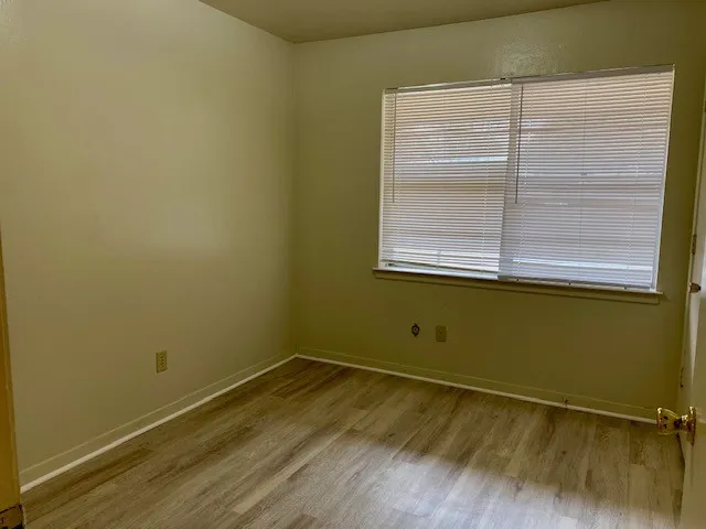 Single Family Residence For Rent in Tarrant County , 2500 S Fielder Road, Arlington, Texas 76015, 3 Bedroom, 1 Bathroom, 1 Garage spaces, 1,026 Sqft, built in 1965, mls#21341257, Real Estate Agent in Arlington, Homes For Rent in Tarrant county, Homes For Rent in Arlington, Realtor in Arlington Texas, Real Estate Brokerage Independent Realty Texas, Luminita Cordes Realtor