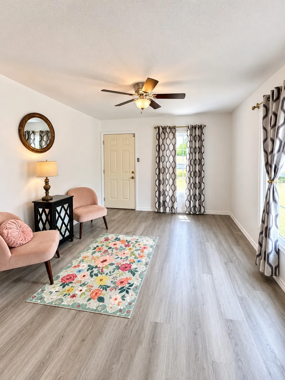 Single Family Residence For Sale in Tarrant County , 5536 Farnsworth Avenue, Fort Worth, Texas 76107, 2 Bedroom, 1 Bathroom, Garage spaces, 728 Sqft, built in 1957, mls#21367151, Real Estate Agent in Fort Worth, Homes For Sale in Tarrant county, Homes For Sale in Fort Worth, Realtor in Fort Worth Texas, Real Estate Brokerage Independent Realty Texas, Luminita Cordes Realtor