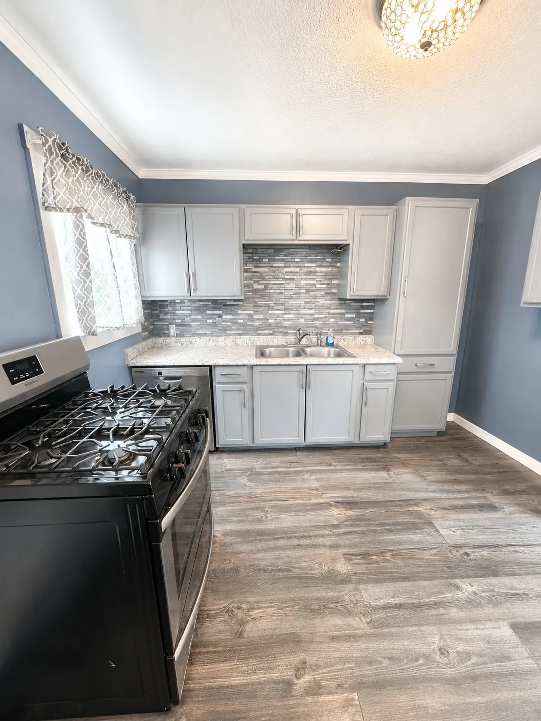 Single Family Residence For Sale in Tarrant County , 5536 Farnsworth Avenue, Fort Worth, Texas 76107, 2 Bedroom, 1 Bathroom, Garage spaces, 728 Sqft, built in 1957, mls#21367151, Real Estate Agent in Fort Worth, Homes For Sale in Tarrant county, Homes For Sale in Fort Worth, Realtor in Fort Worth Texas, Real Estate Brokerage Independent Realty Texas, Luminita Cordes Realtor